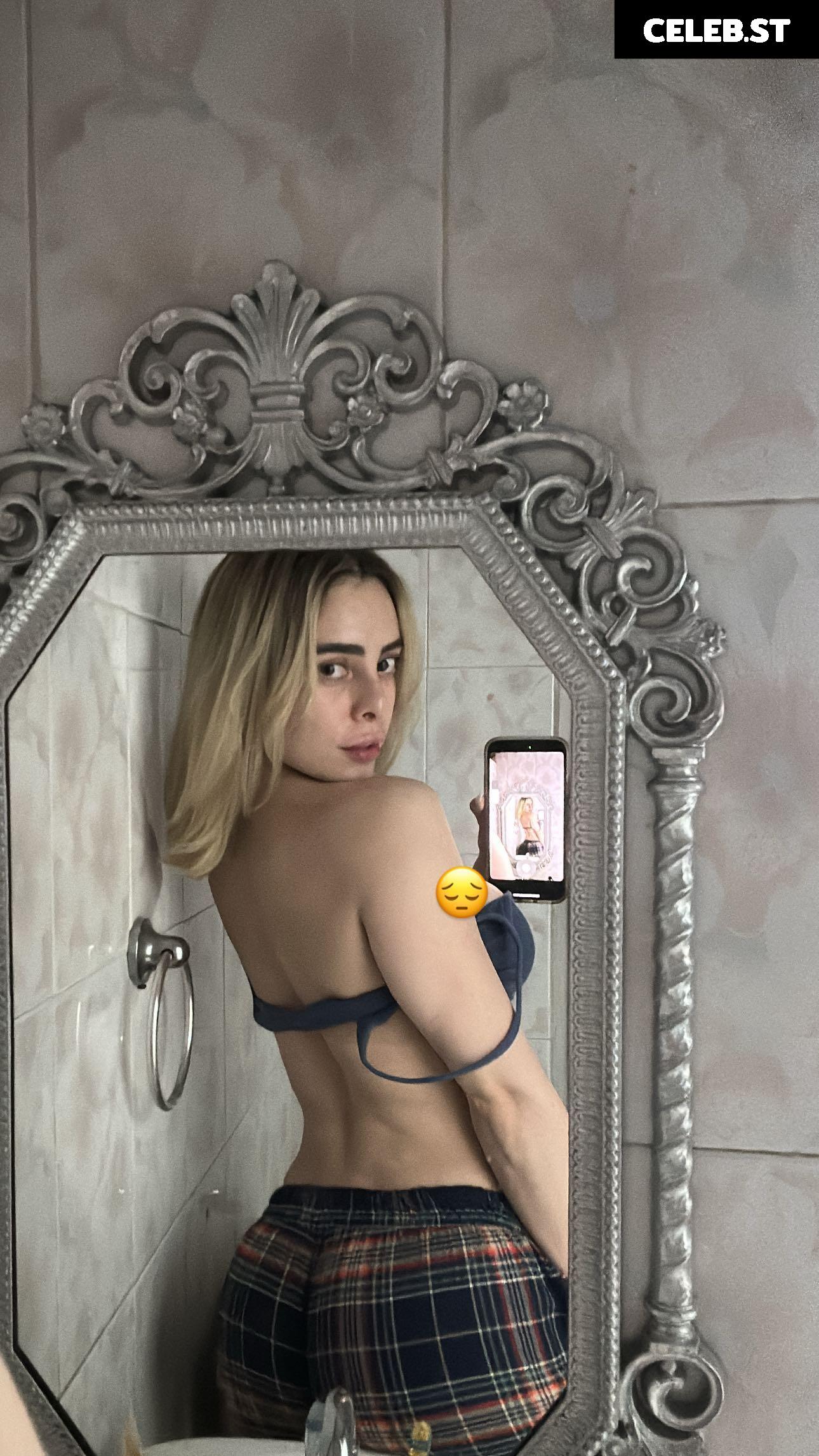 Aranza Sinte @aranzasinte Image 24399797