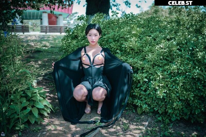 Butt Queen // 2xzxzxz2 Image 24381650