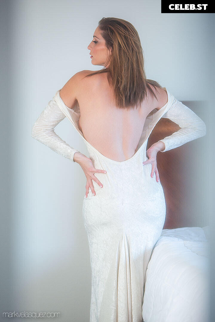 Carlotta Champagne Image 24266515