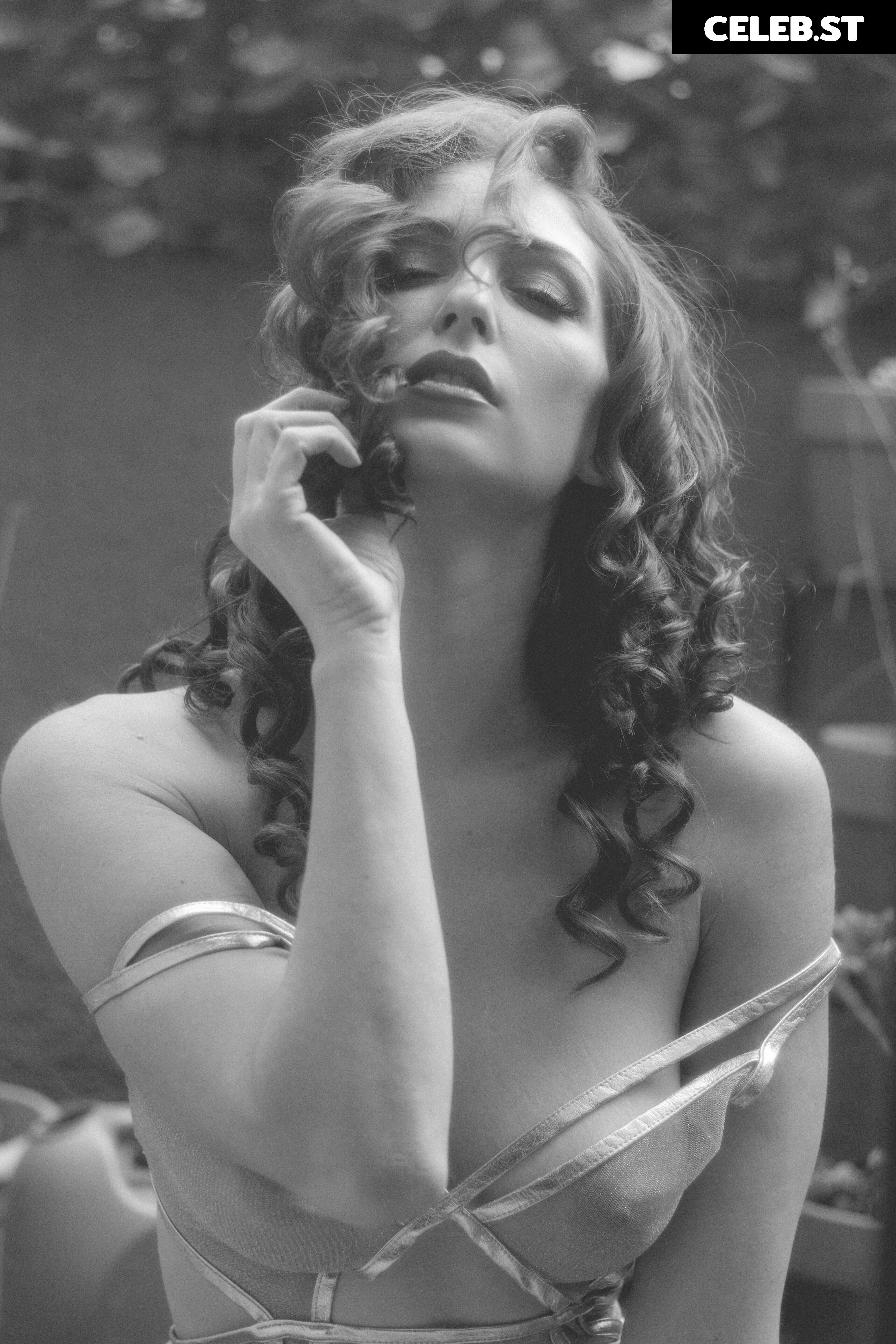 Carlotta Champagne Image 24266393