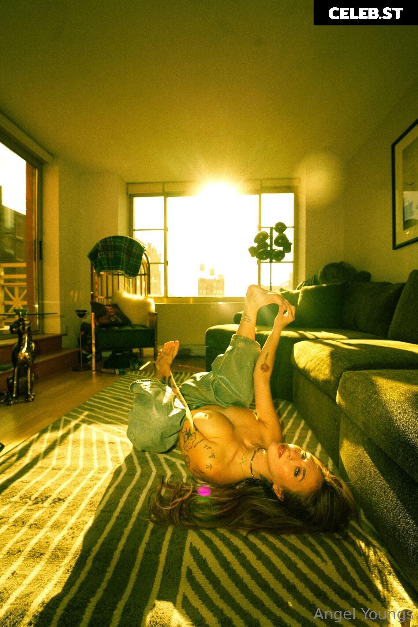 Angel Youngs / angelyoungsxxx Image 24273649