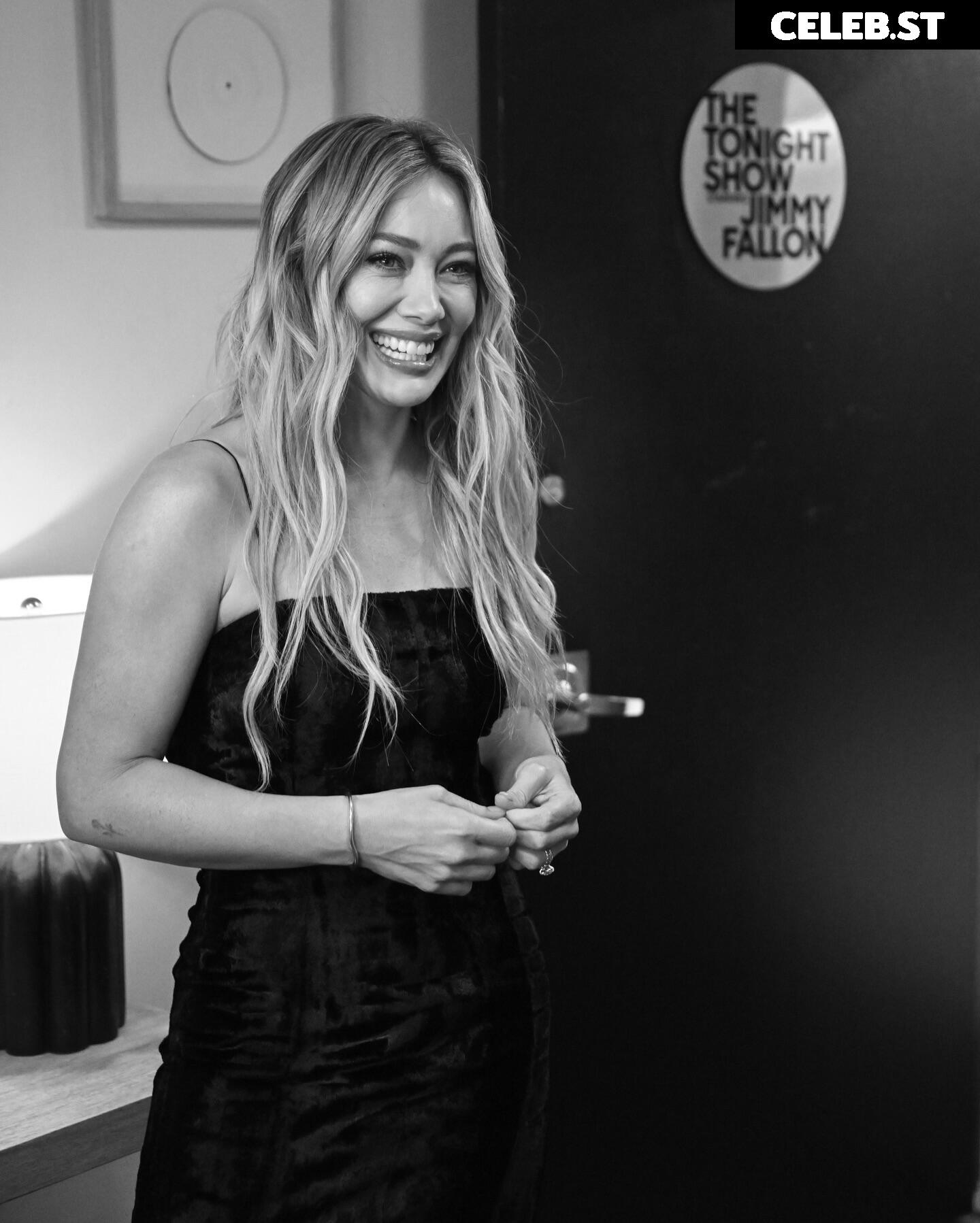 Hilary Duff Image 24244965