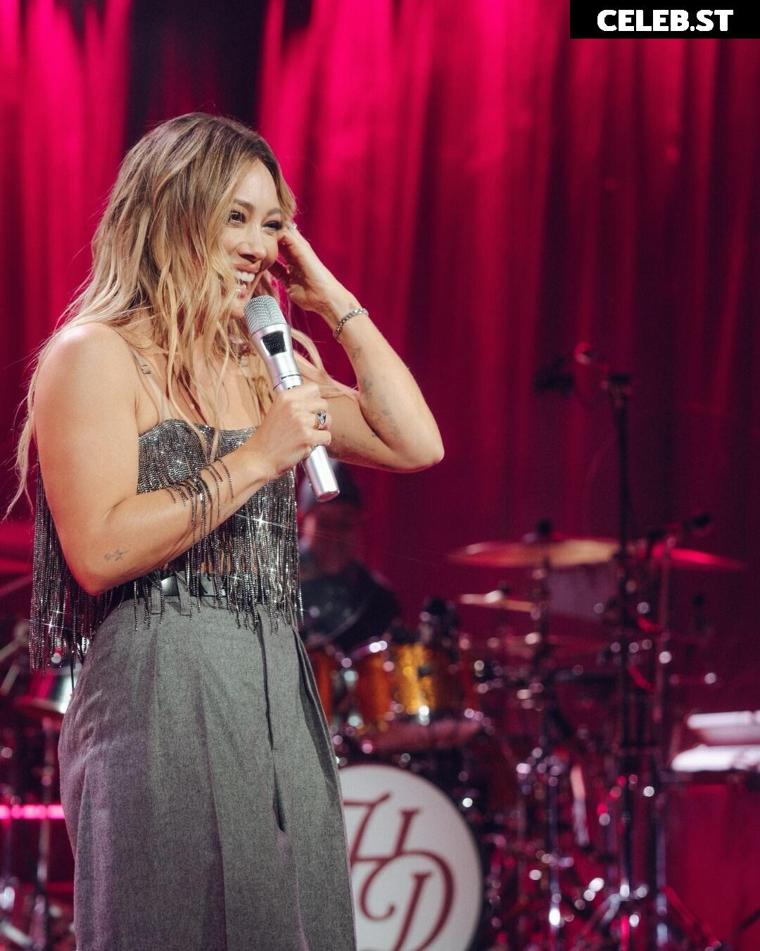 Hilary Duff Image 24244882