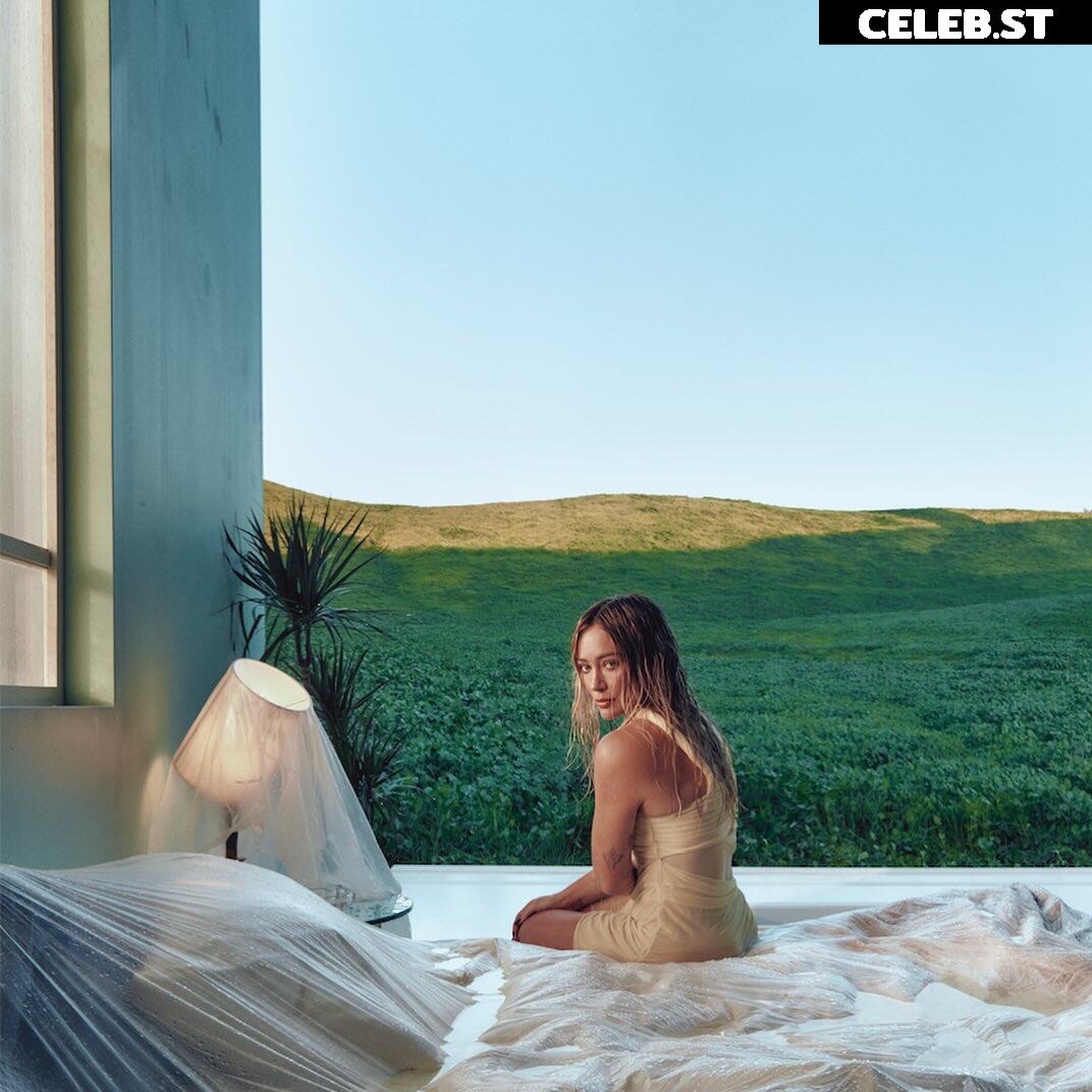 Hilary Duff Image 24244828