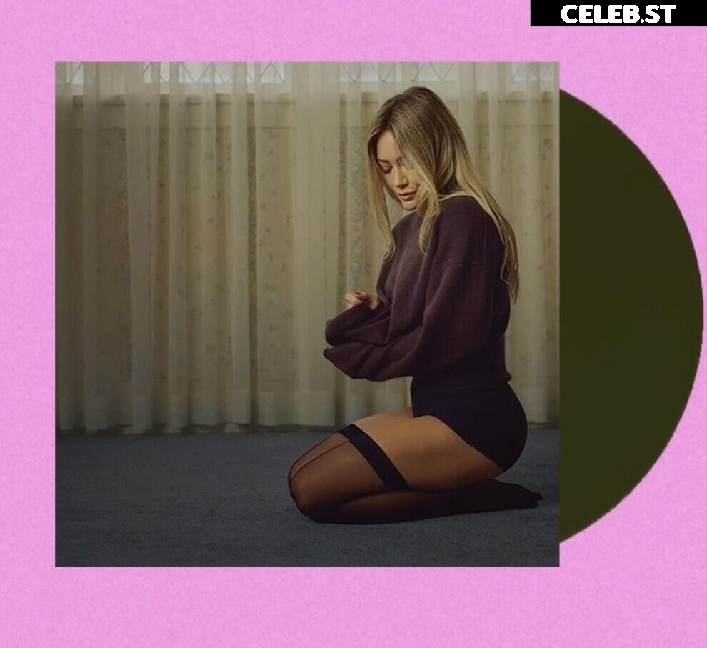 Hilary Duff Image 24244801