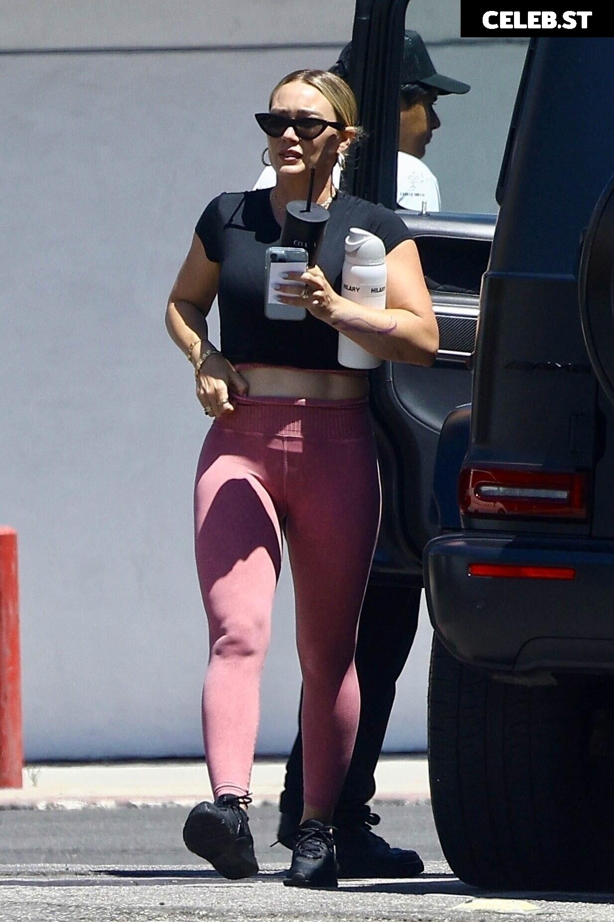Hilary Duff Image 24244539