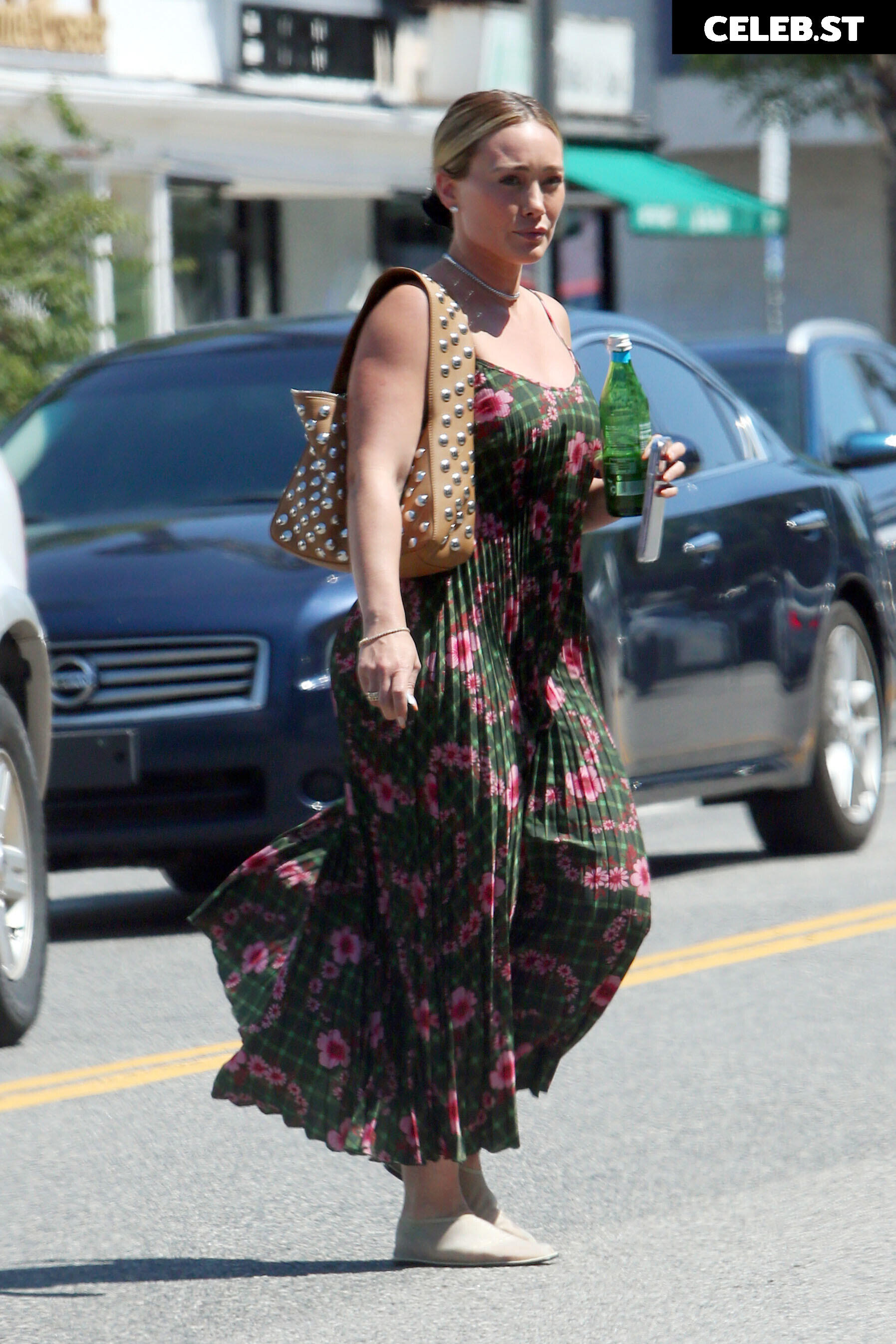 Hilary Duff Image 24244576
