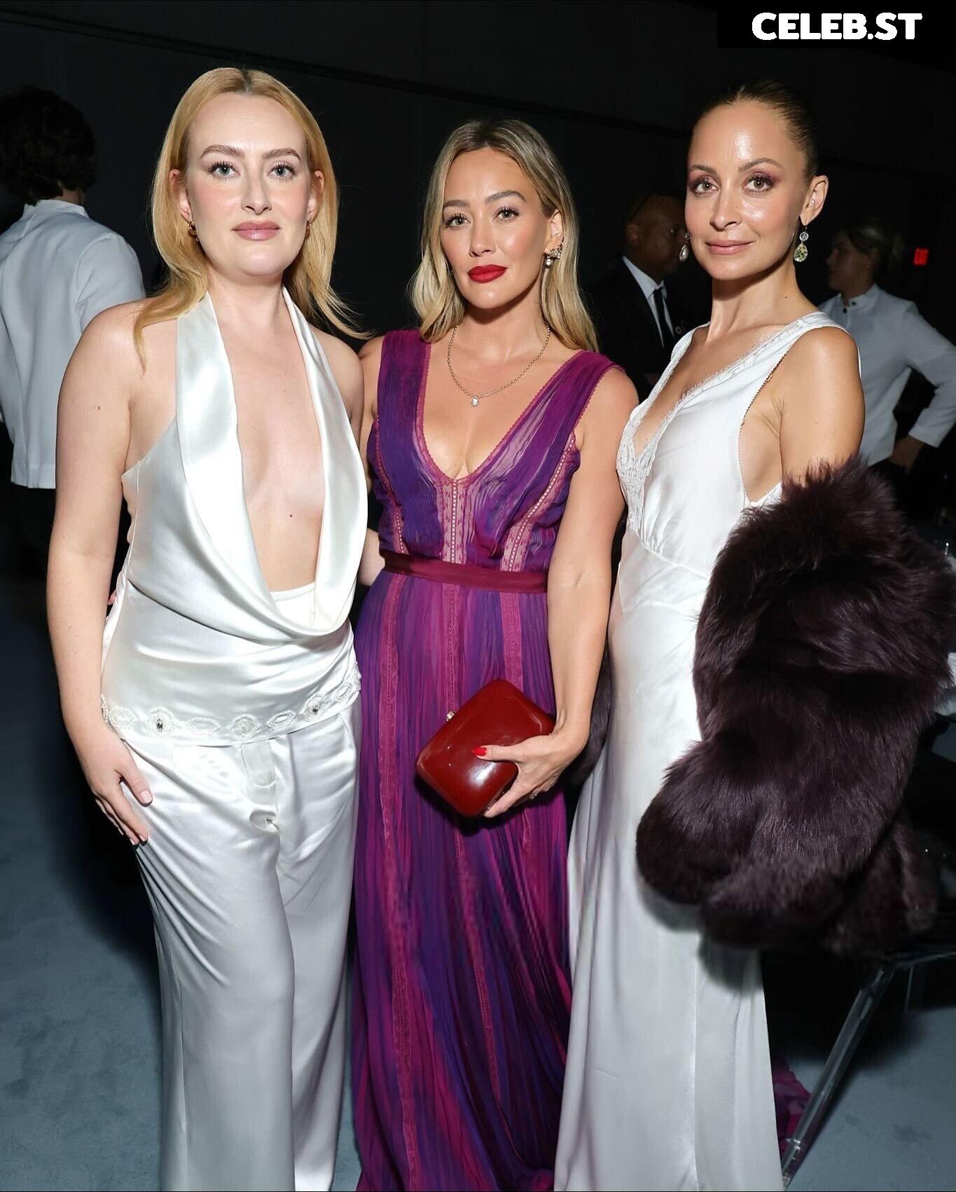 Hilary Duff Image 24244736