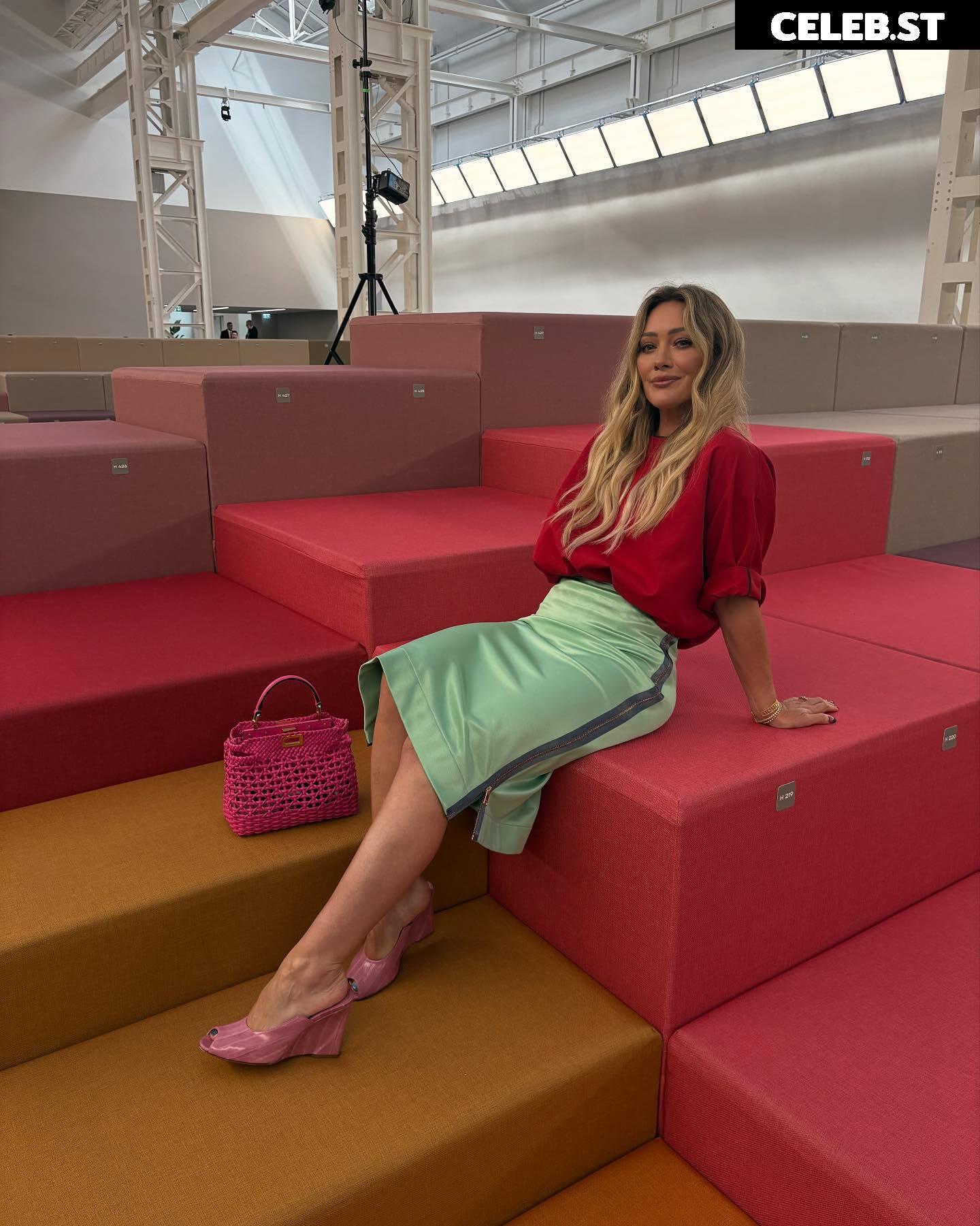 Hilary Duff Image 24244699