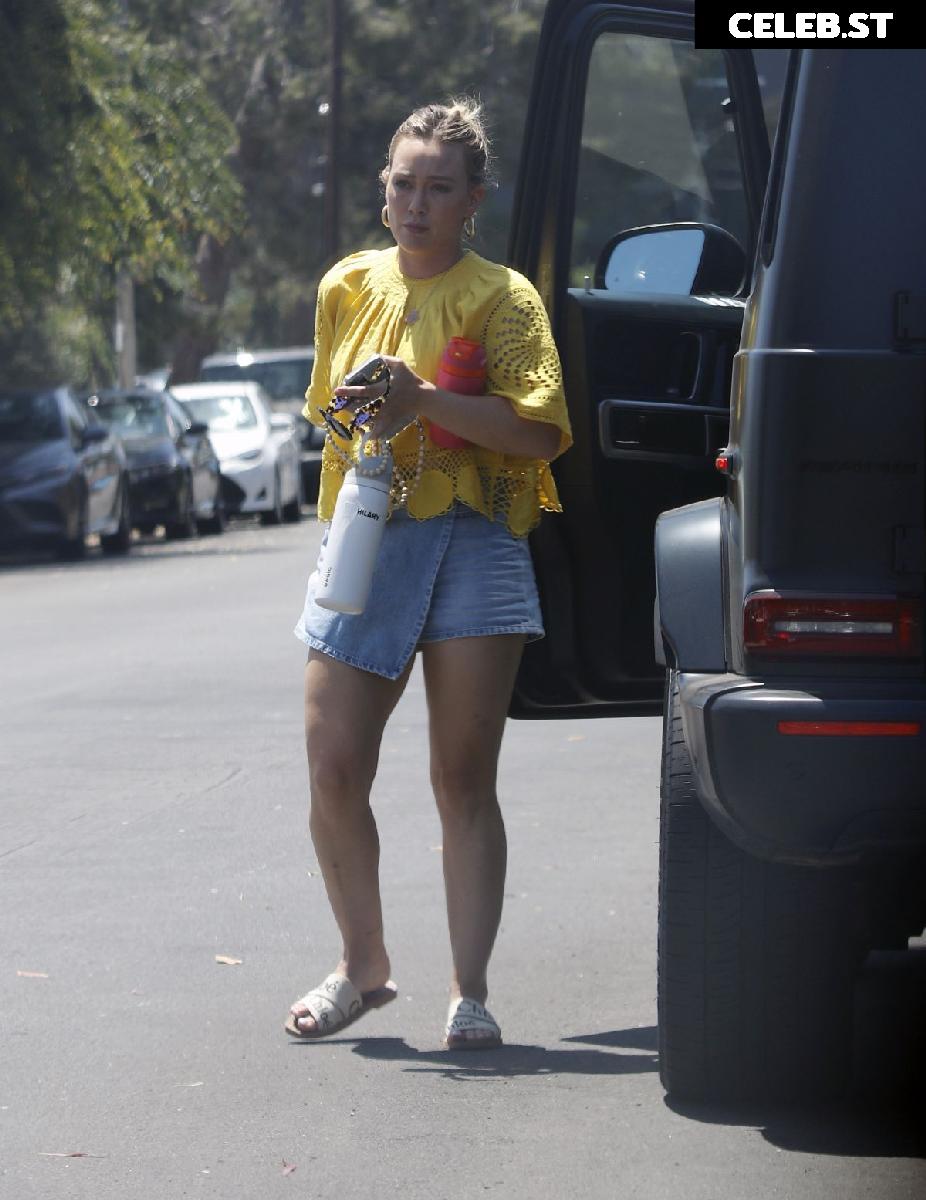 Hilary Duff Image 24244635