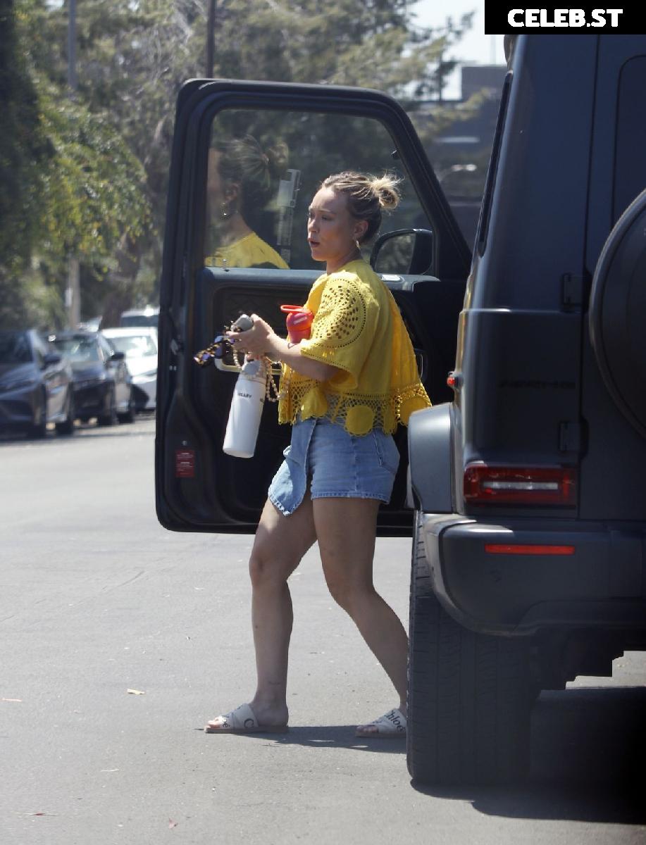 Hilary Duff Image 24244634