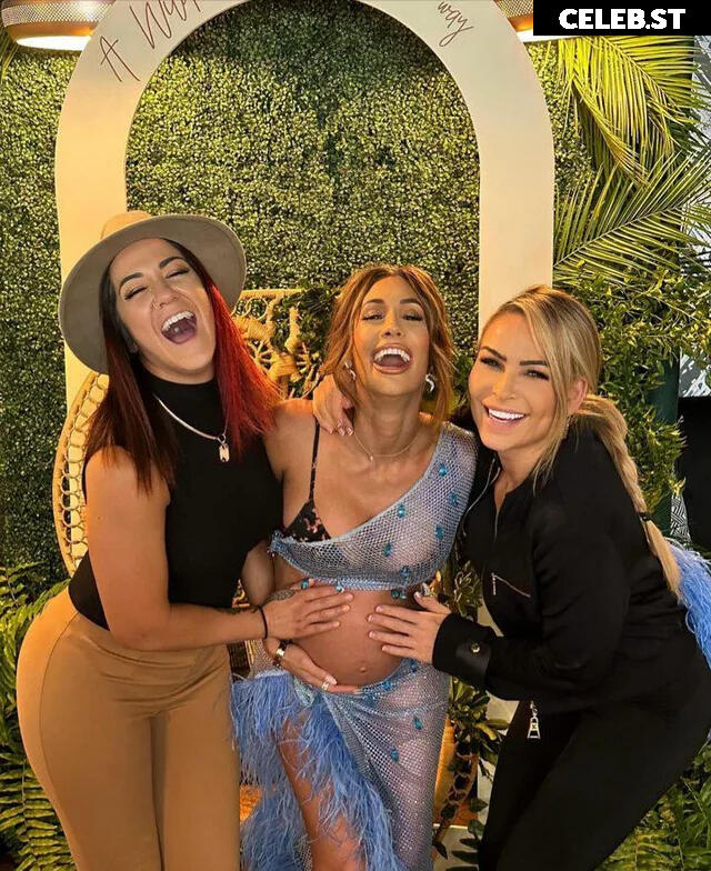 WWE Carmella Image 24244195