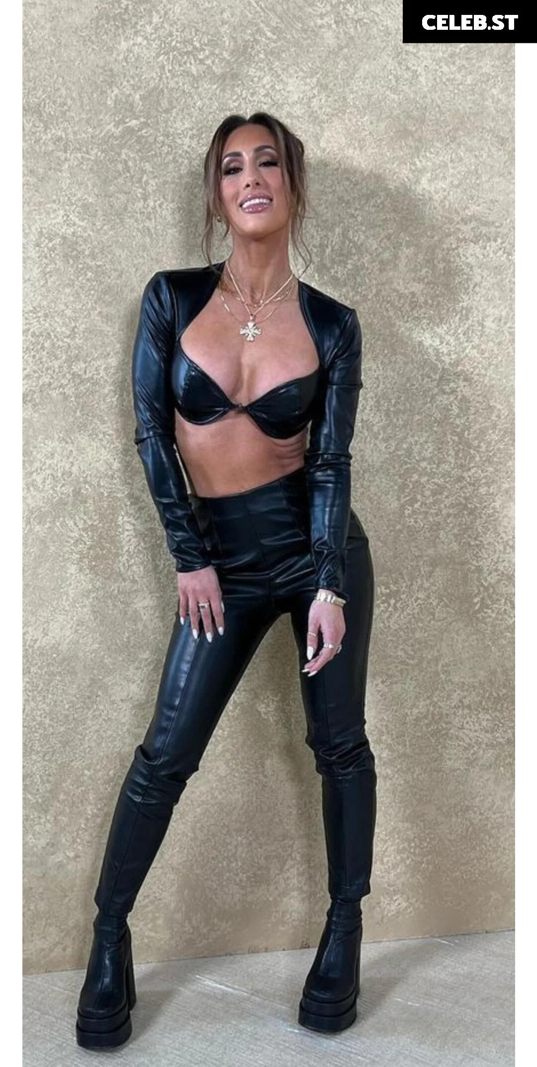 WWE Carmella Image 24244147