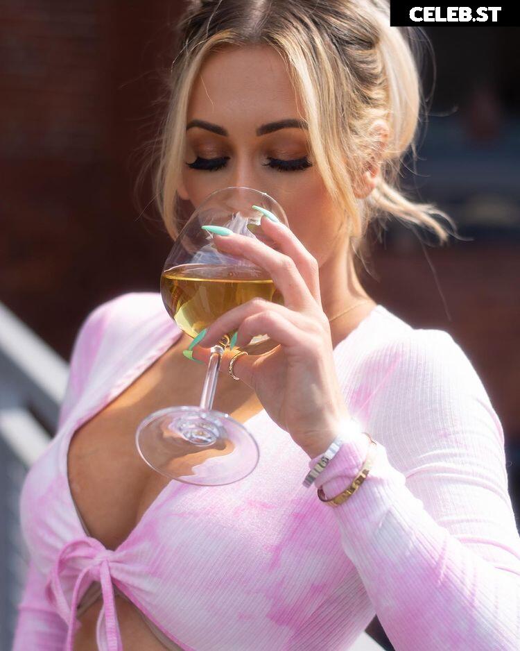 WWE Carmella Image 24244070
