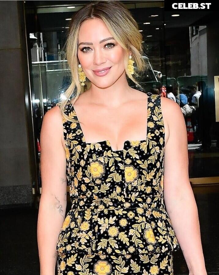 Hilary Duff Image 24244384