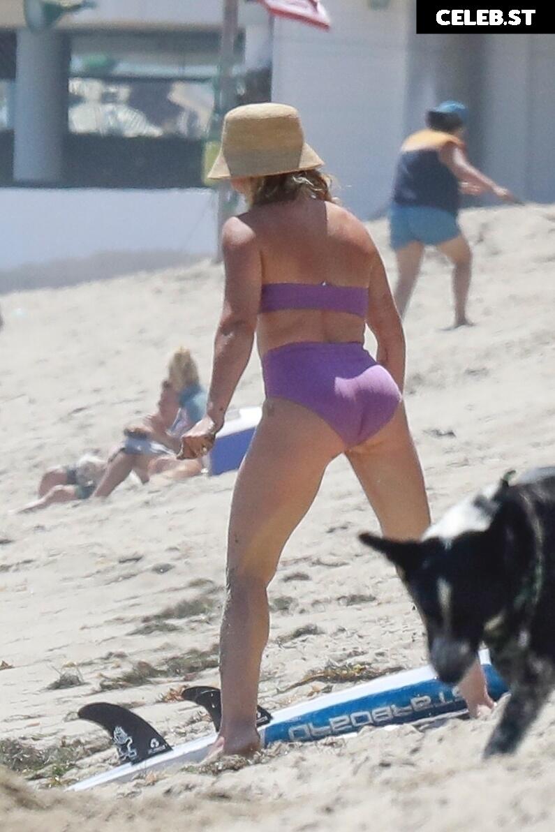 Hilary Duff Image 24244353