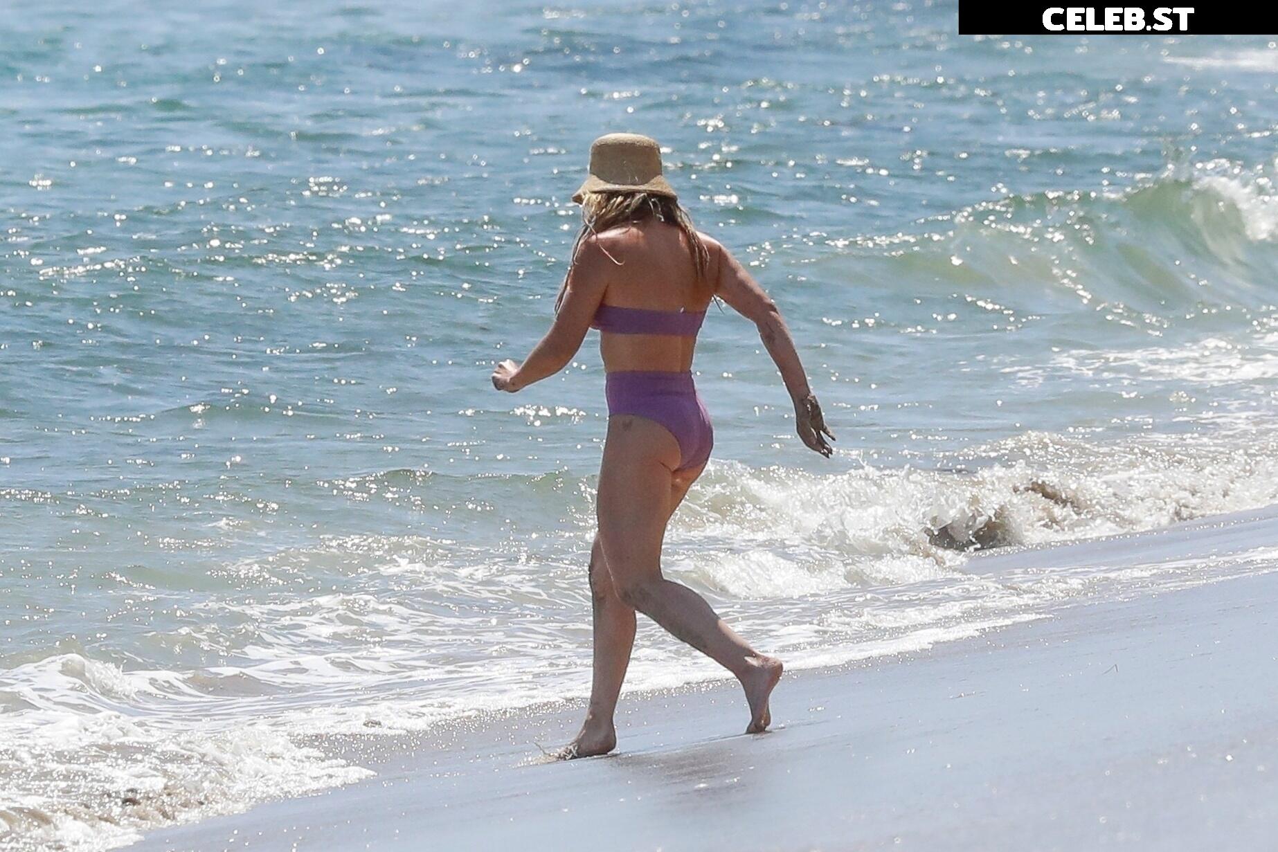 Hilary Duff Image 24244357
