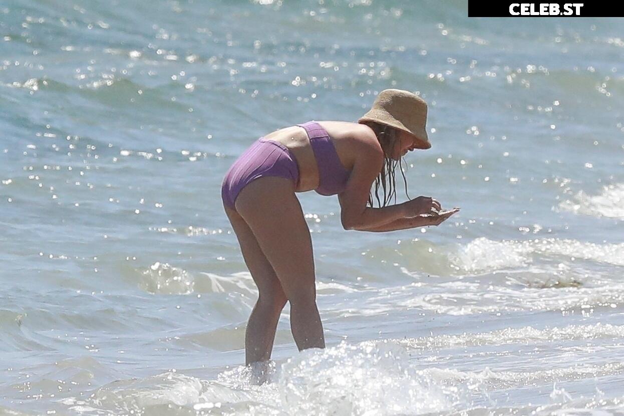 Hilary Duff Image 24244359