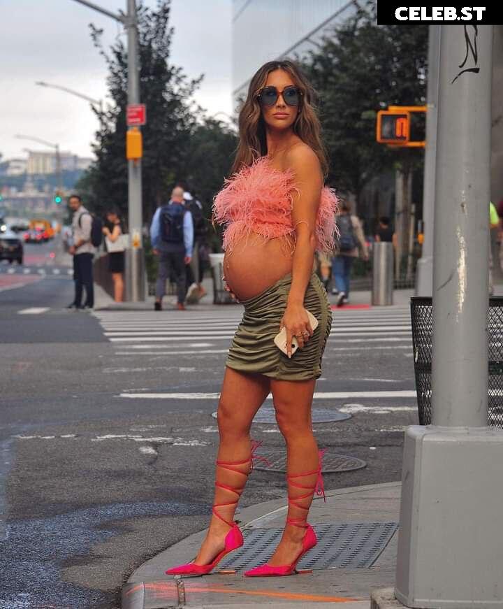 WWE Carmella Image 24244210