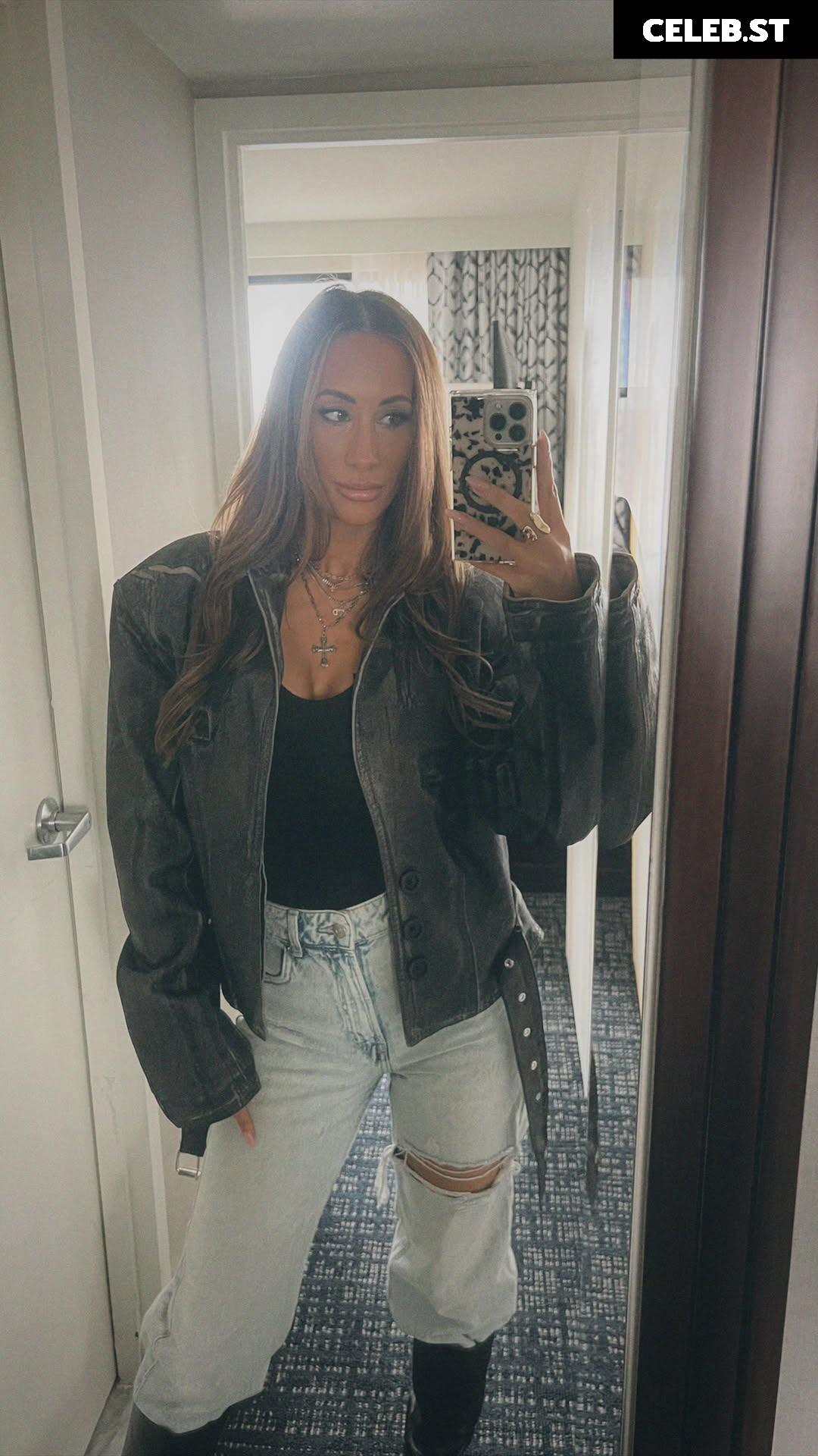 WWE Carmella Image 24244260