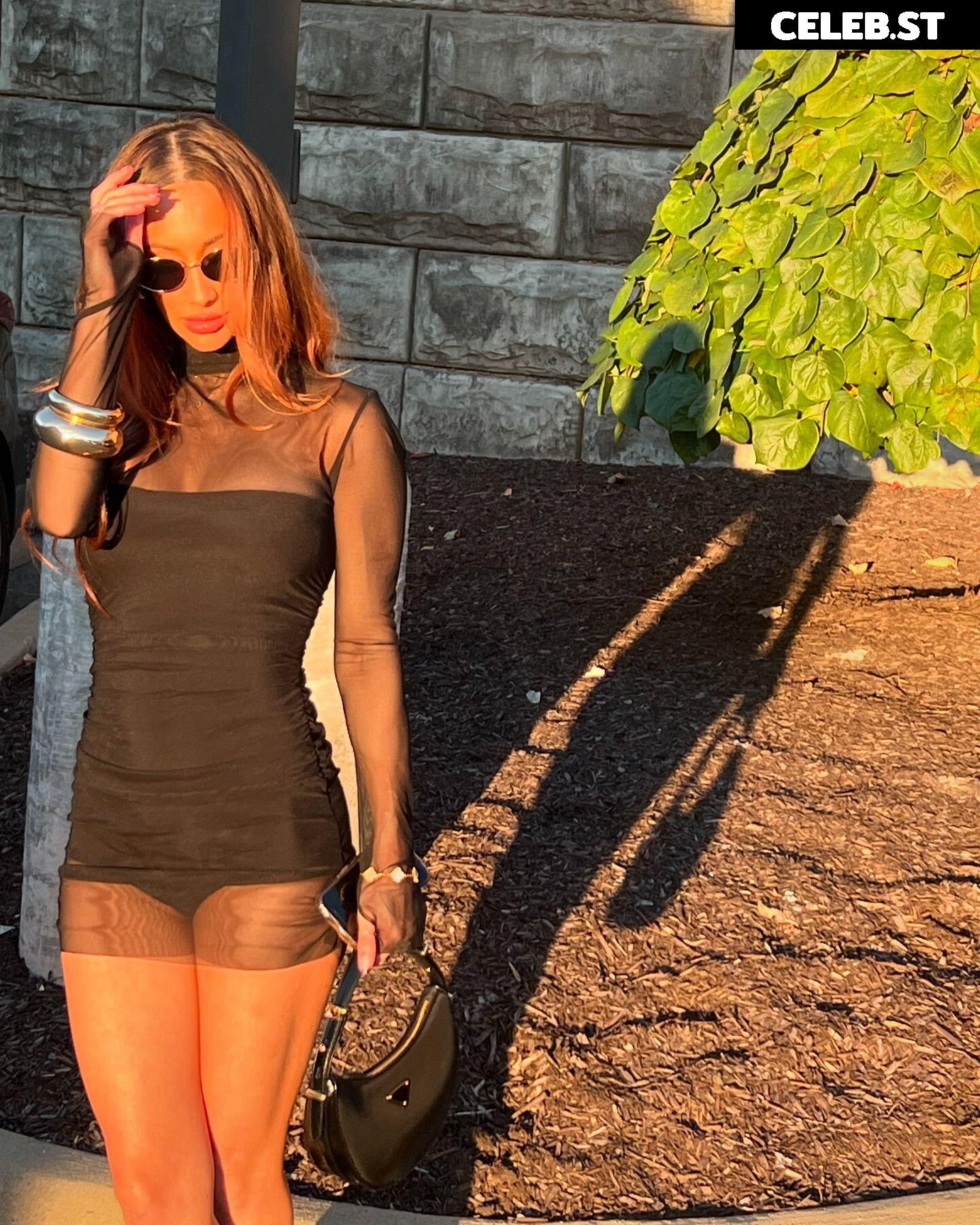 WWE Carmella Image 24244253