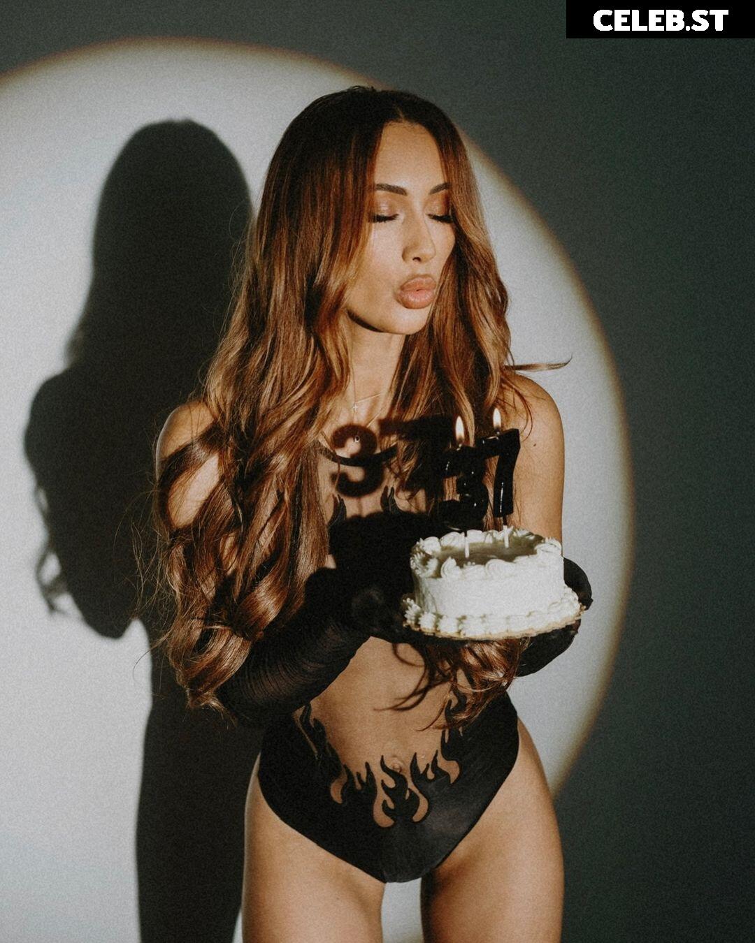 WWE Carmella Image 24244247
