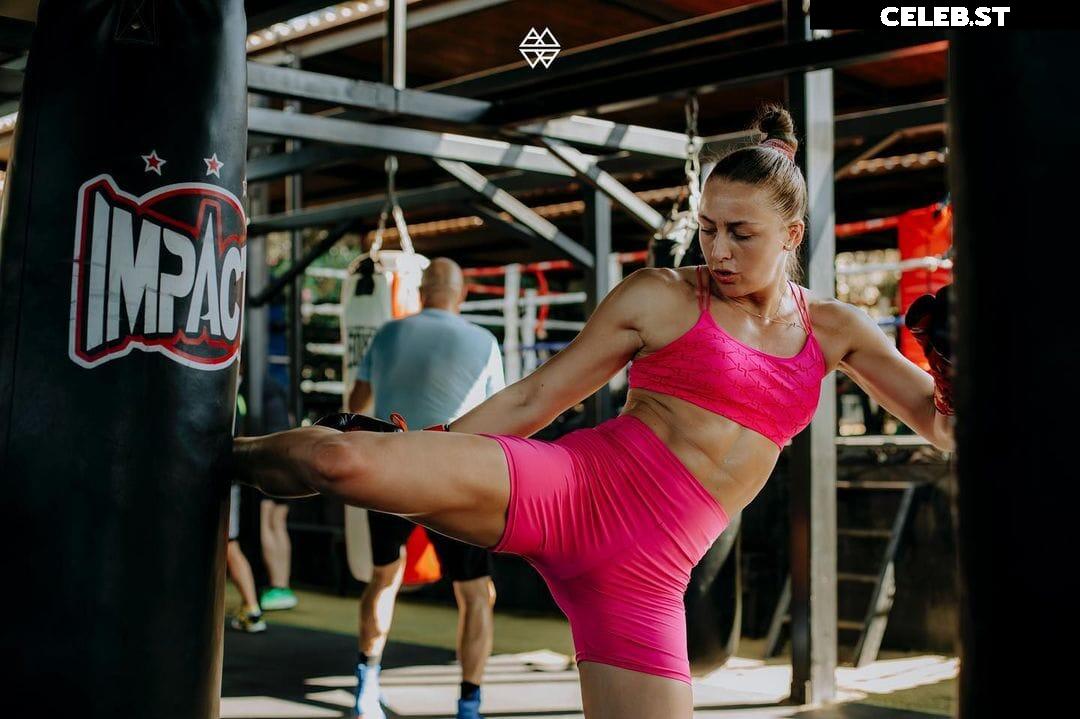 Women of UFC &amp; MMA Image 24241576