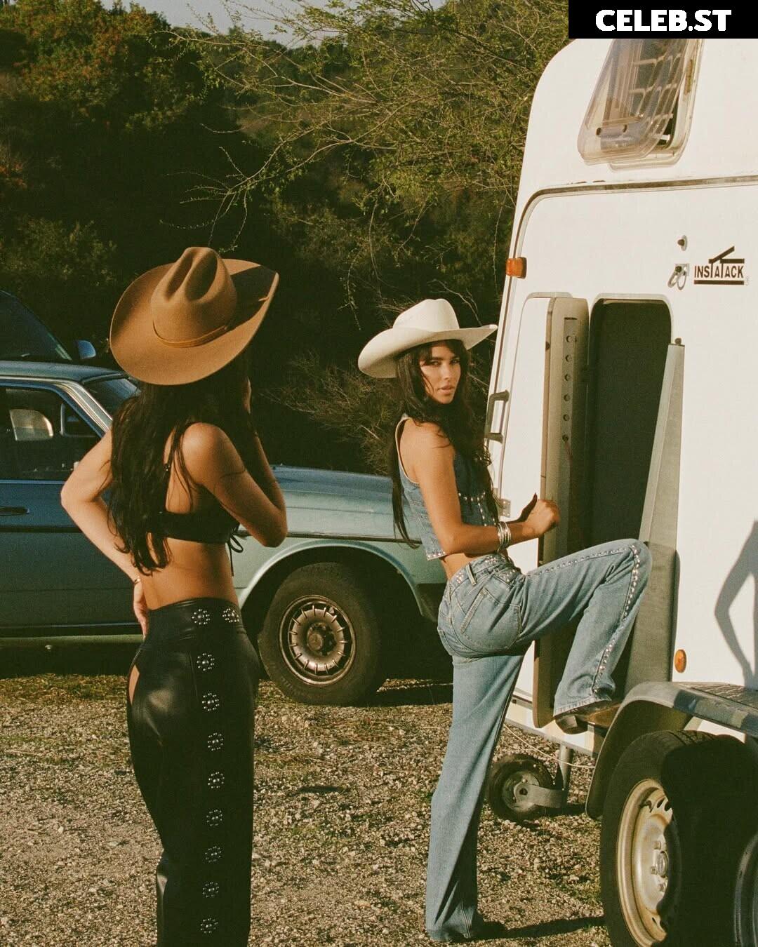 Elisha &amp; Renee Herbert Image 24218816