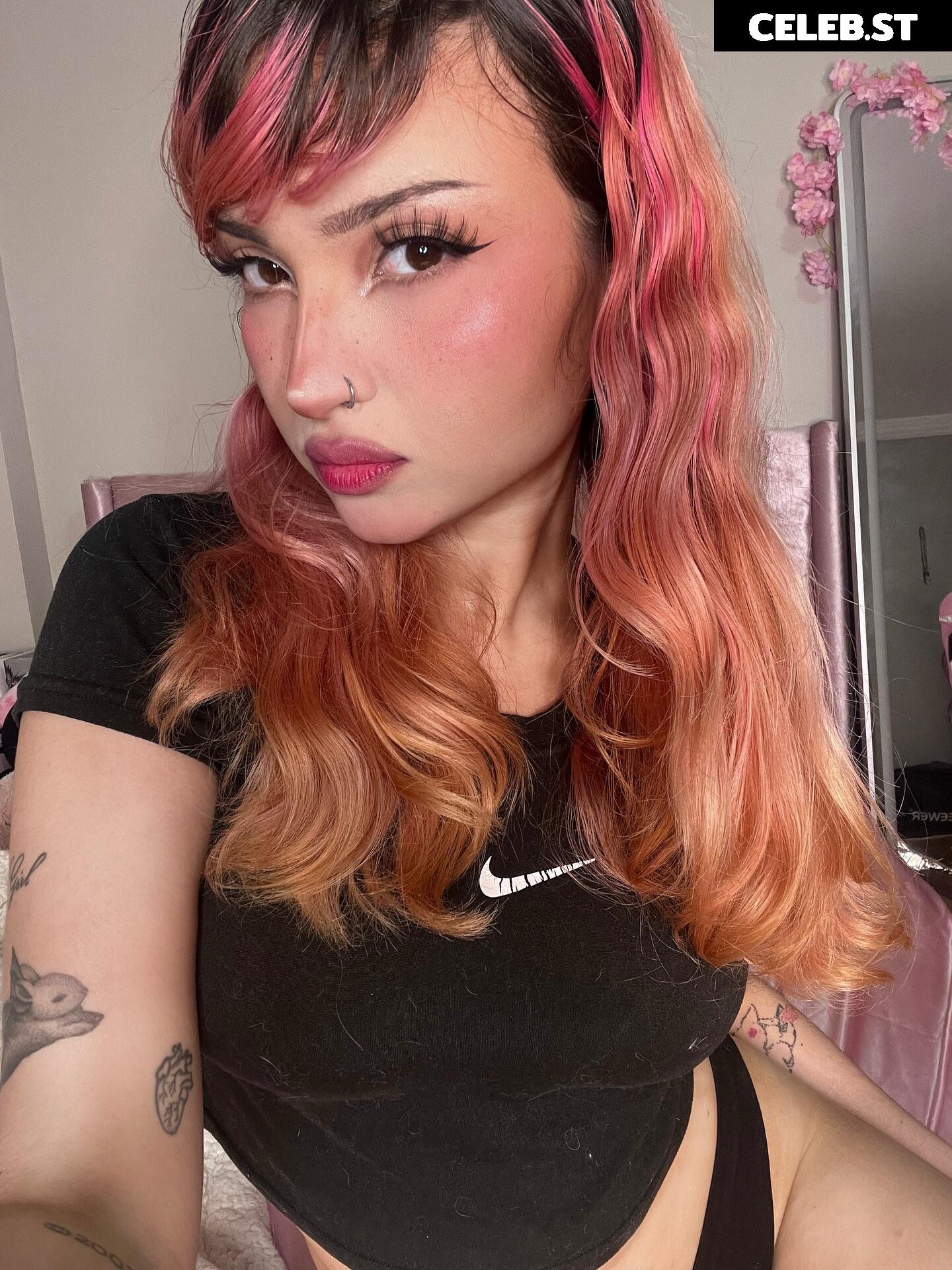 Lilcutiecherie/angelicwaifu_ Image 24229598