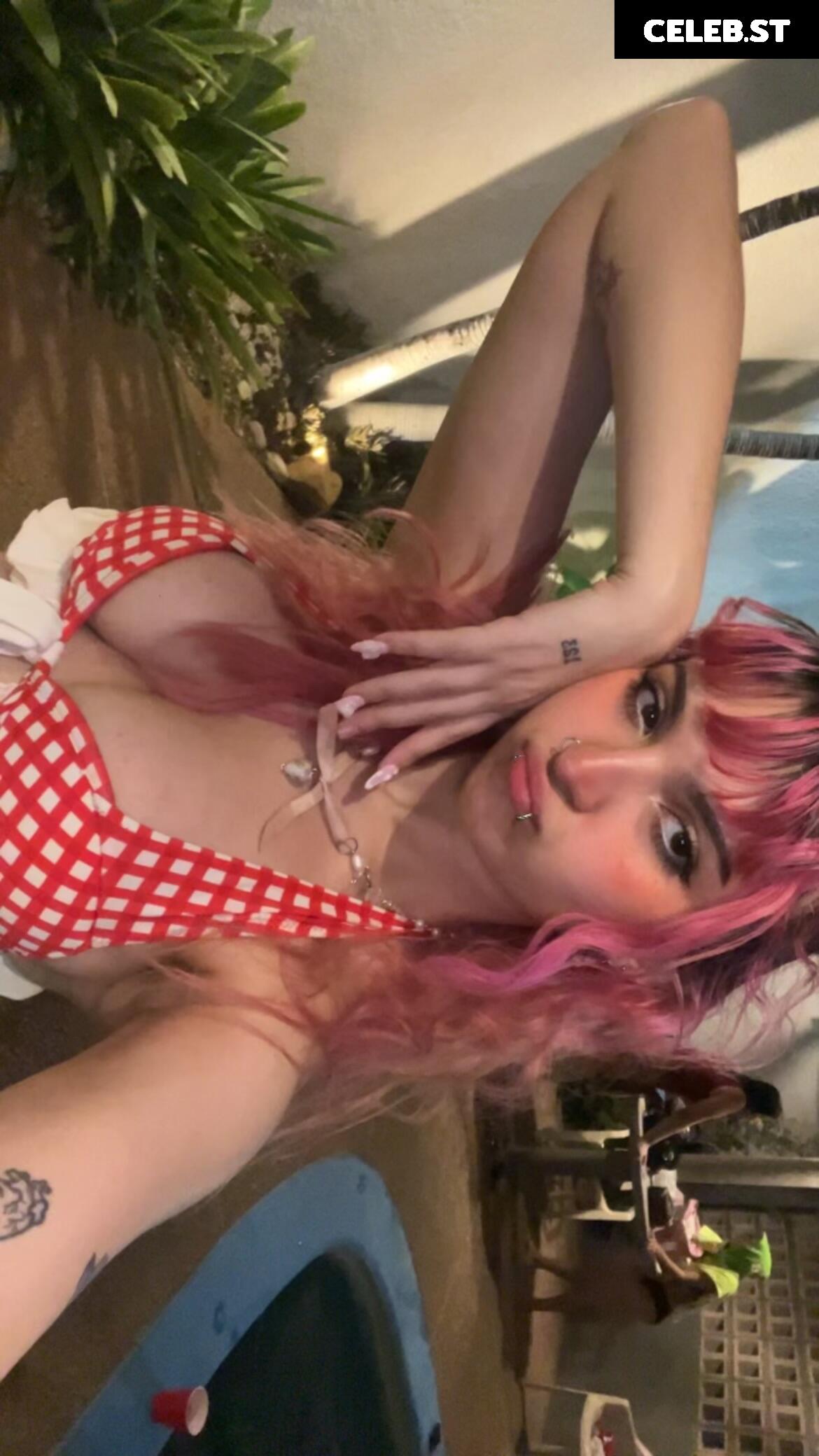 Lilcutiecherie/angelicwaifu_ Image 24229579