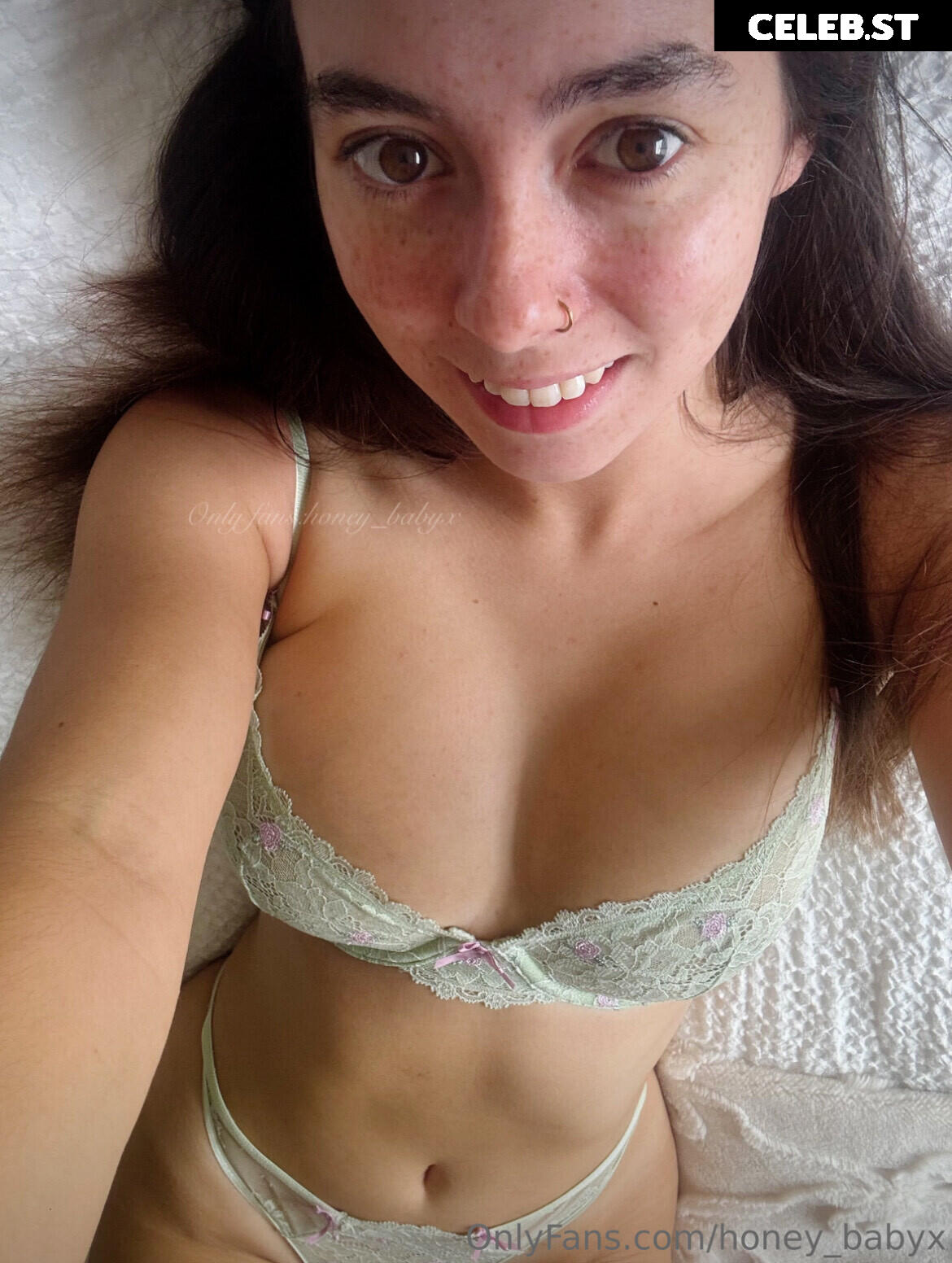 Baby Ash / honey_babyx / babyashx Image 24229151