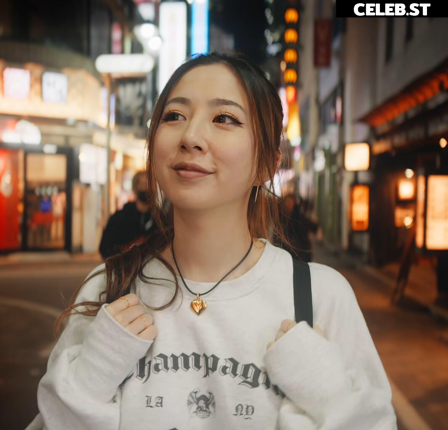 Fuslie (Leslie) Image 24237507