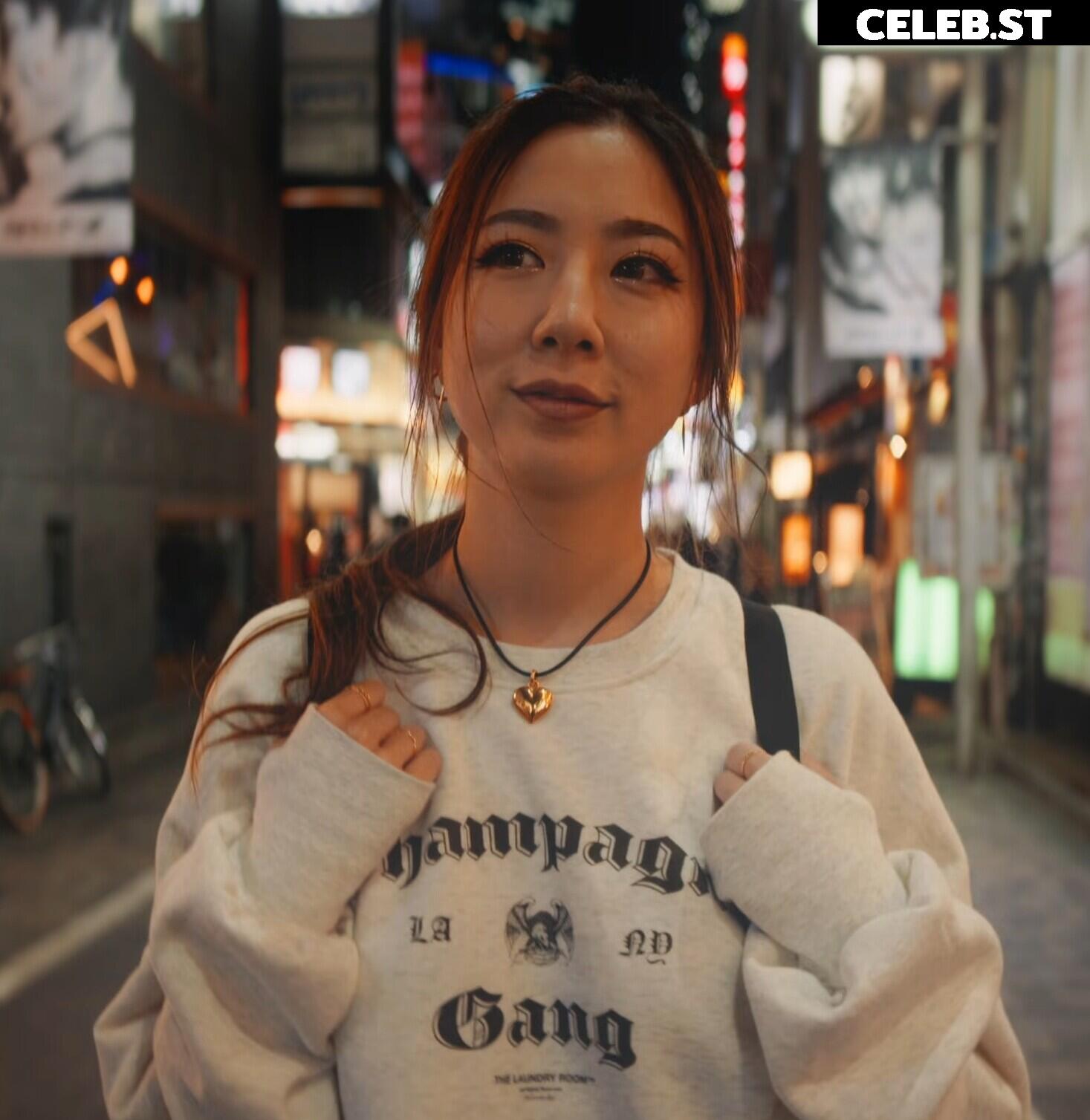 Fuslie (Leslie) Image 24237506