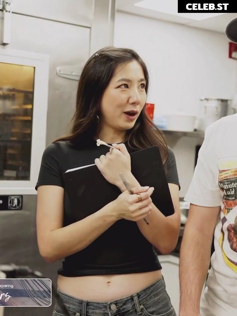 Fuslie (Leslie) Image 24237480