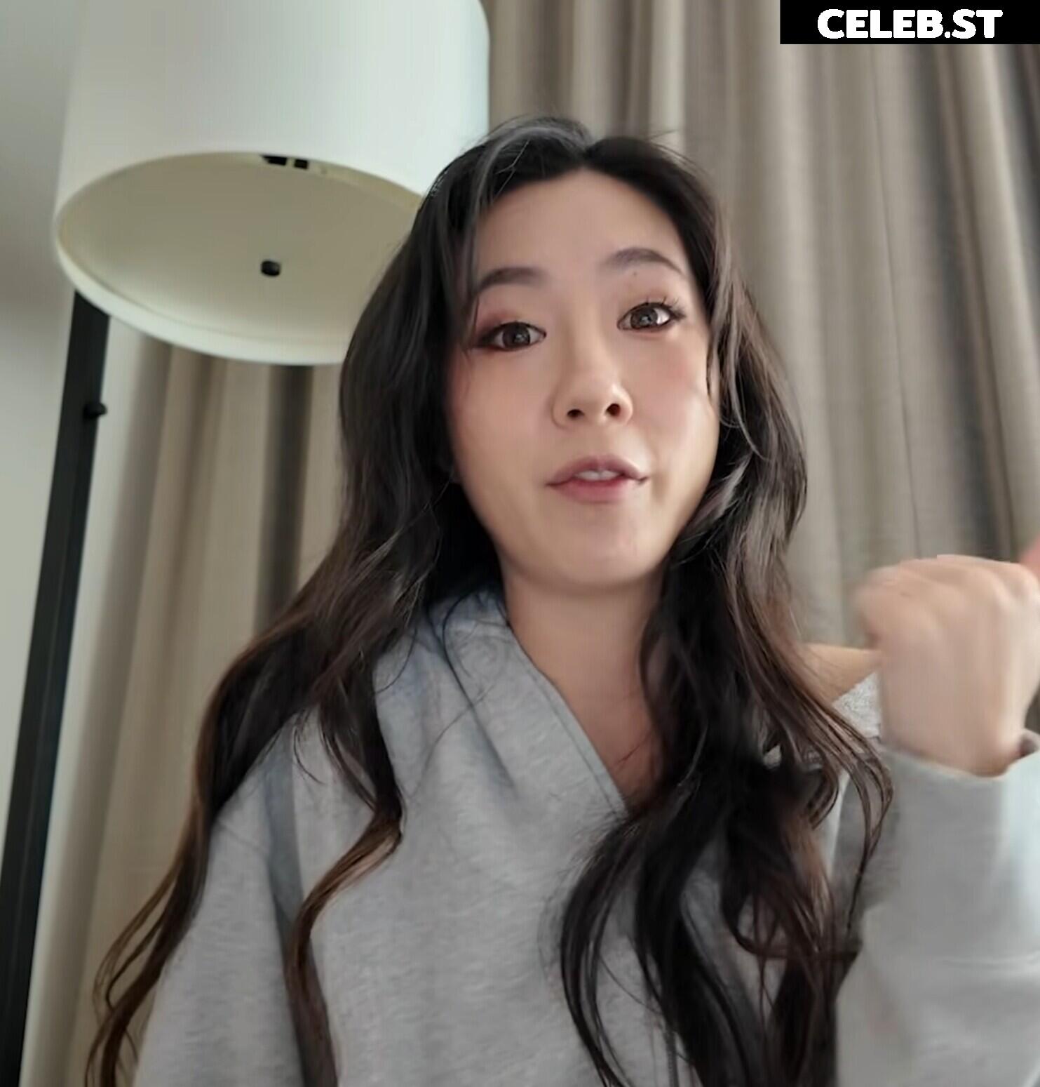 Fuslie (Leslie) Image 24237413