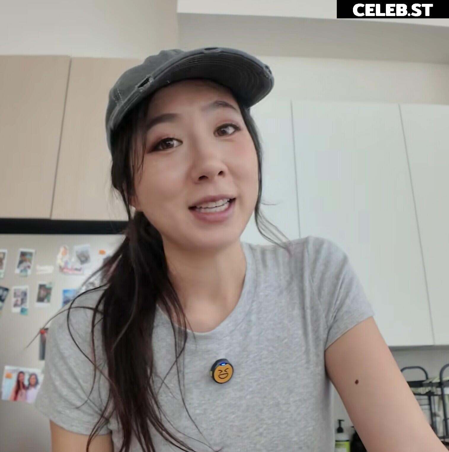 Fuslie (Leslie) Image 24237417