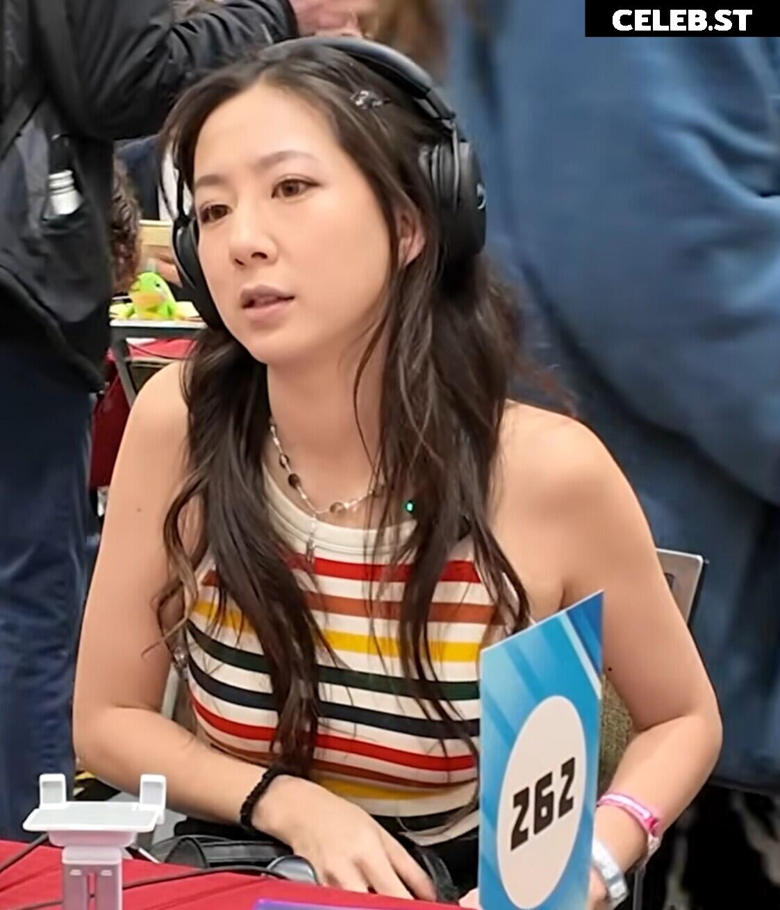 Fuslie (Leslie) Image 24237405