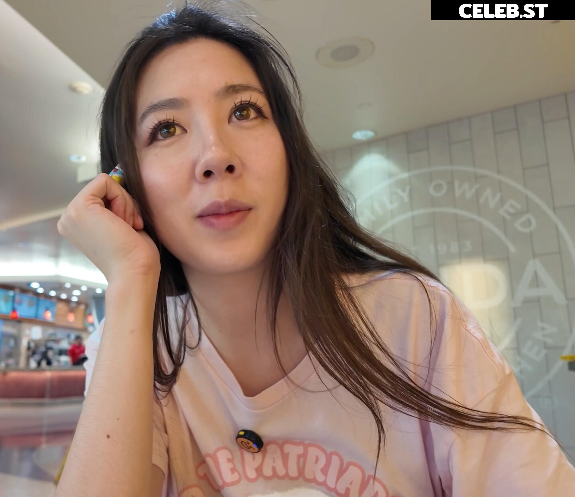 Fuslie (Leslie) Image 24237463