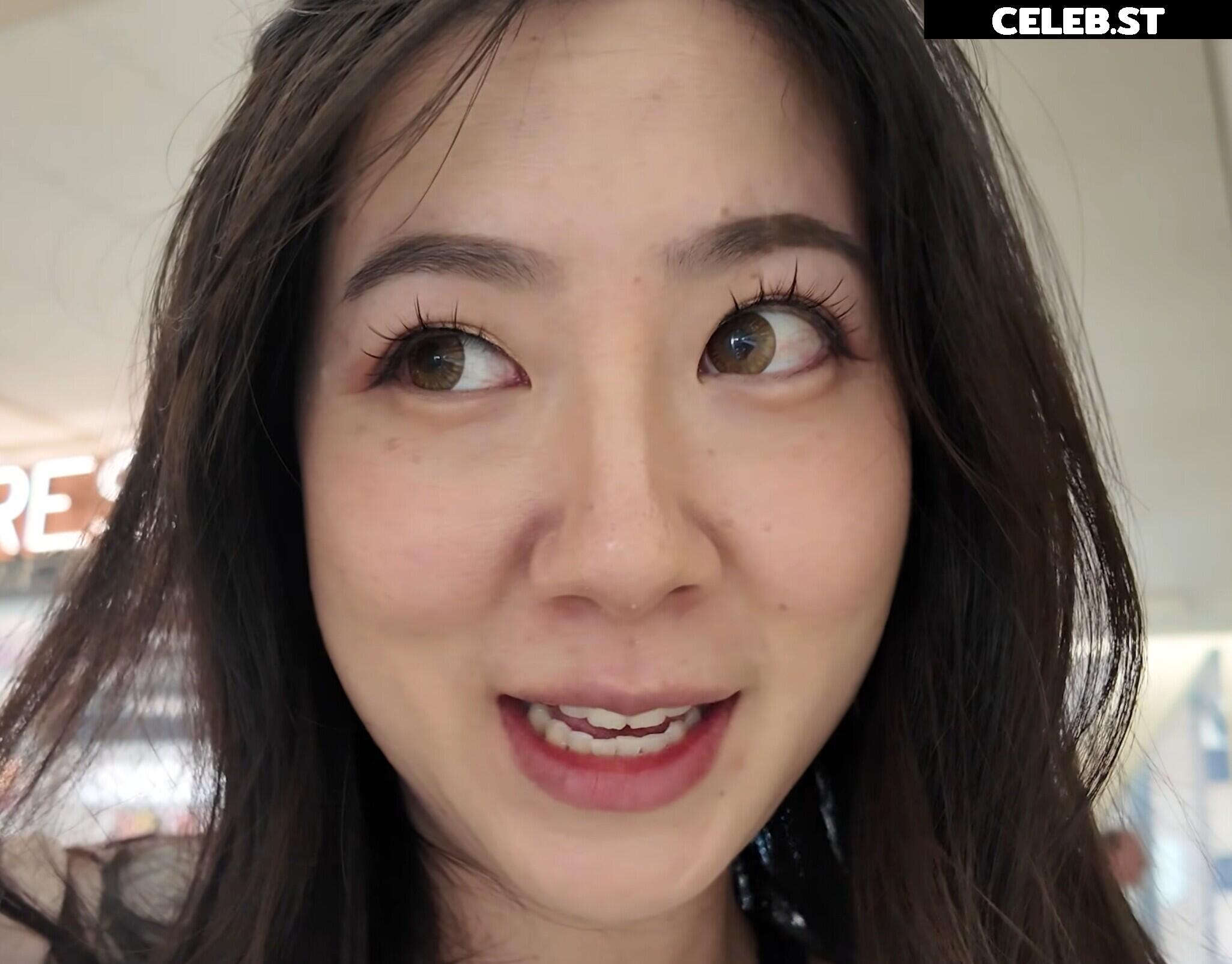 Fuslie (Leslie) Image 24237453