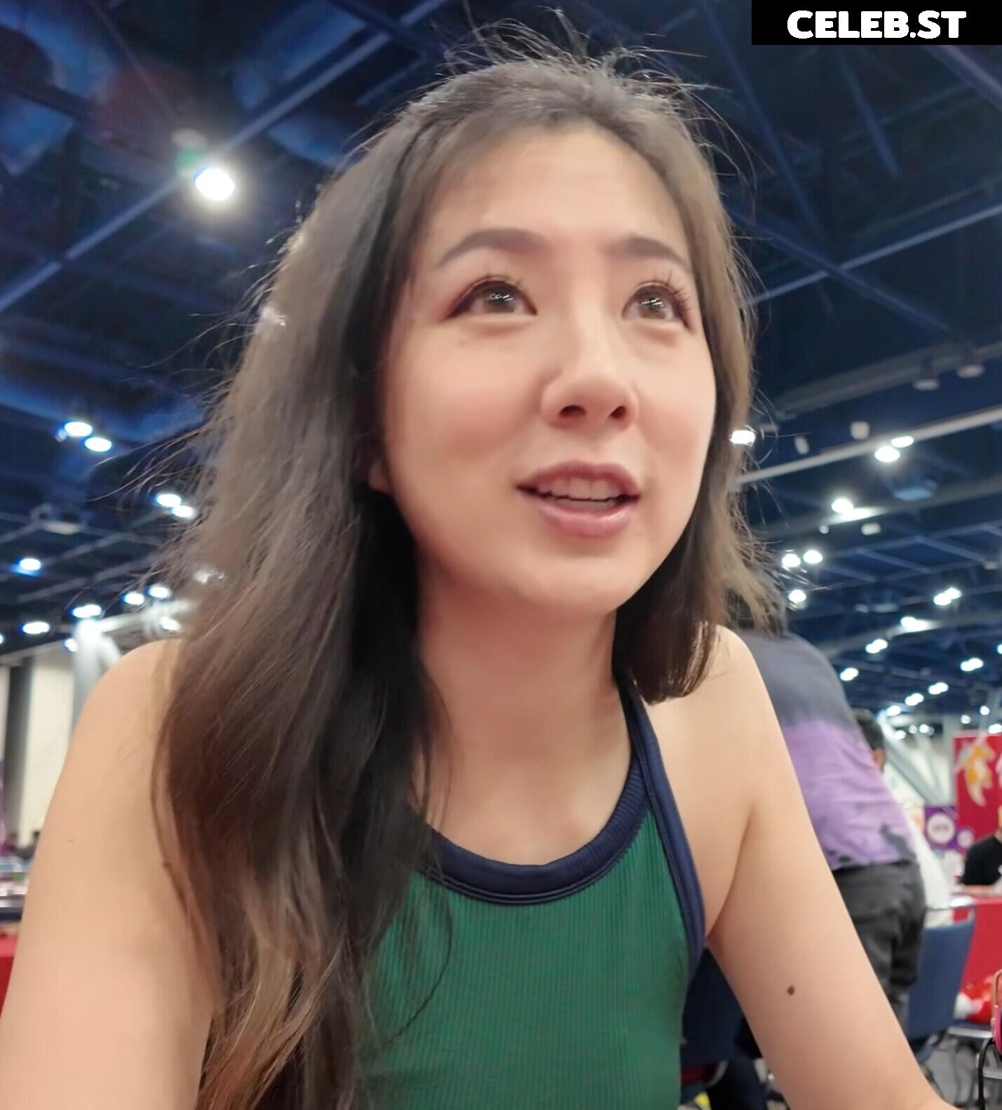 Fuslie (Leslie) Image 24237445