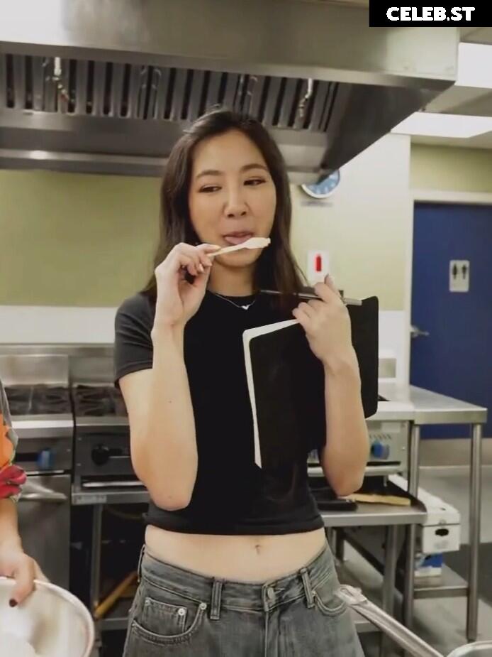 Fuslie (Leslie) Image 24237477
