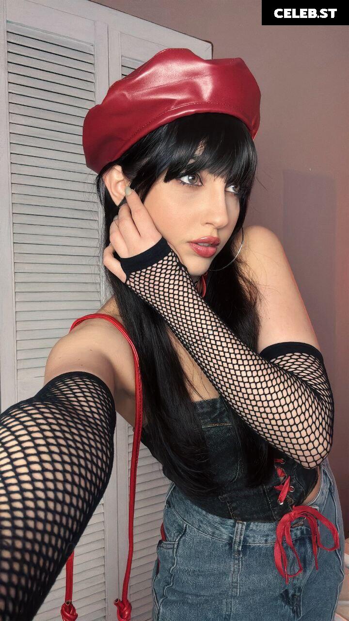 Mona Schon (Italian Streamer) Image 24237637
