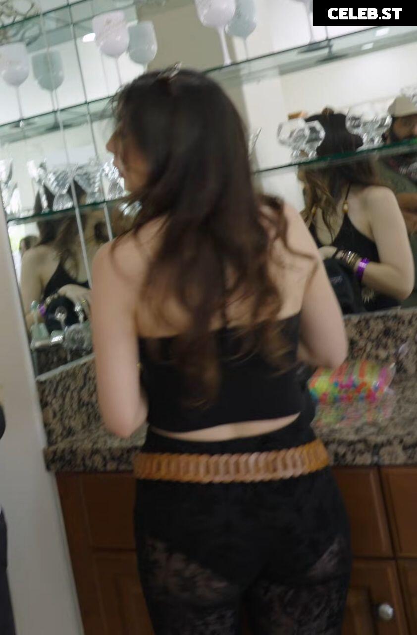 Fuslie (Leslie) Image 24237117