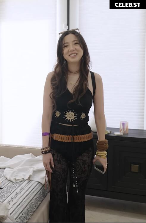 Fuslie (Leslie) Image 24237107