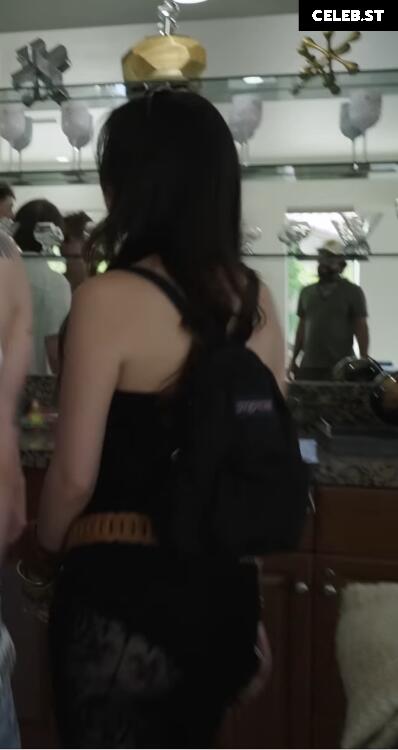 Fuslie (Leslie) Image 24237105