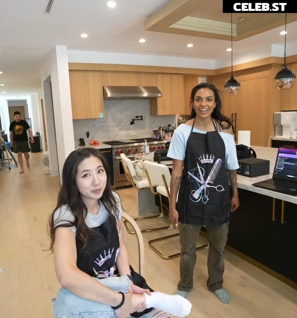 Fuslie (Leslie) Image 24237136