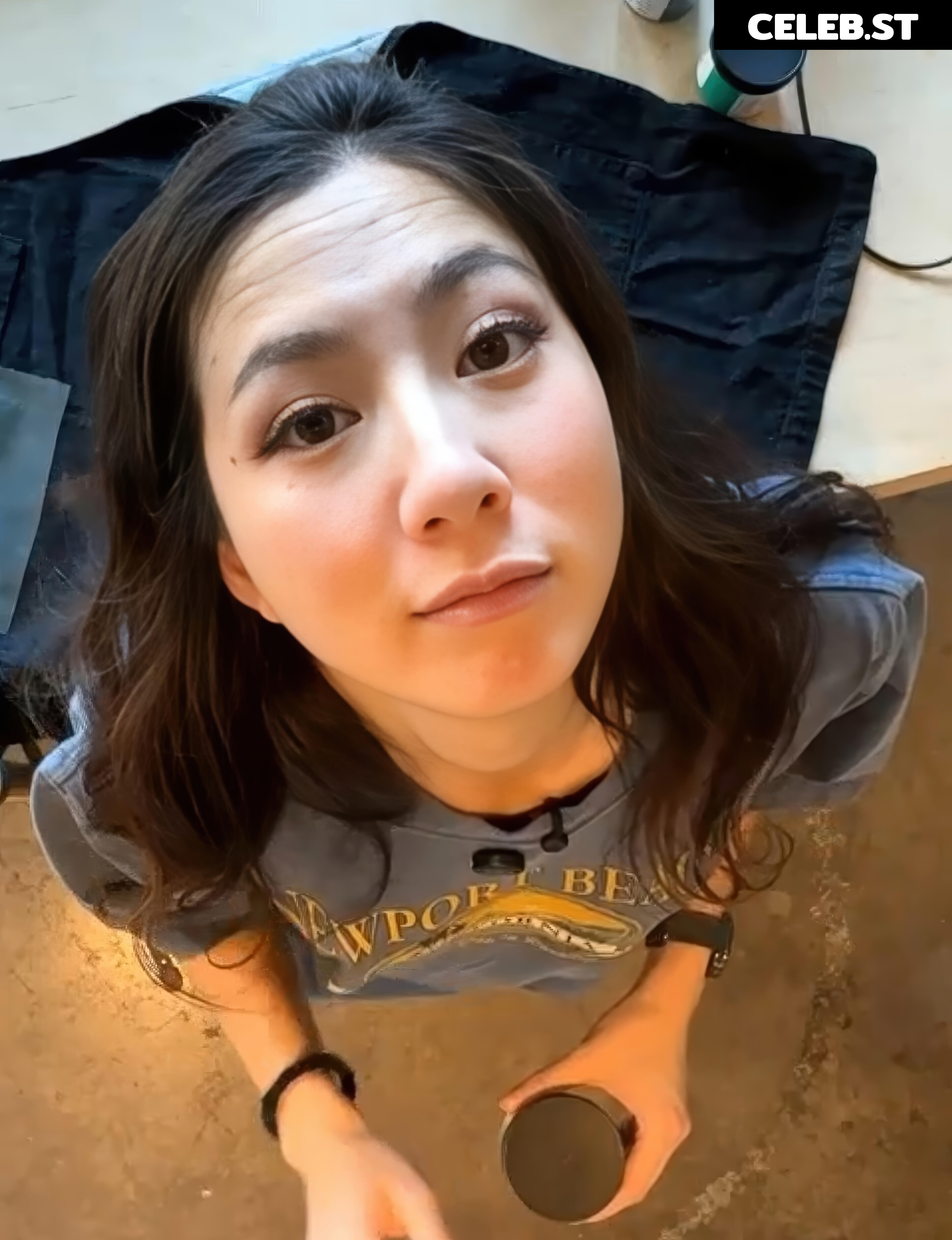 Fuslie (Leslie) Image 24237167