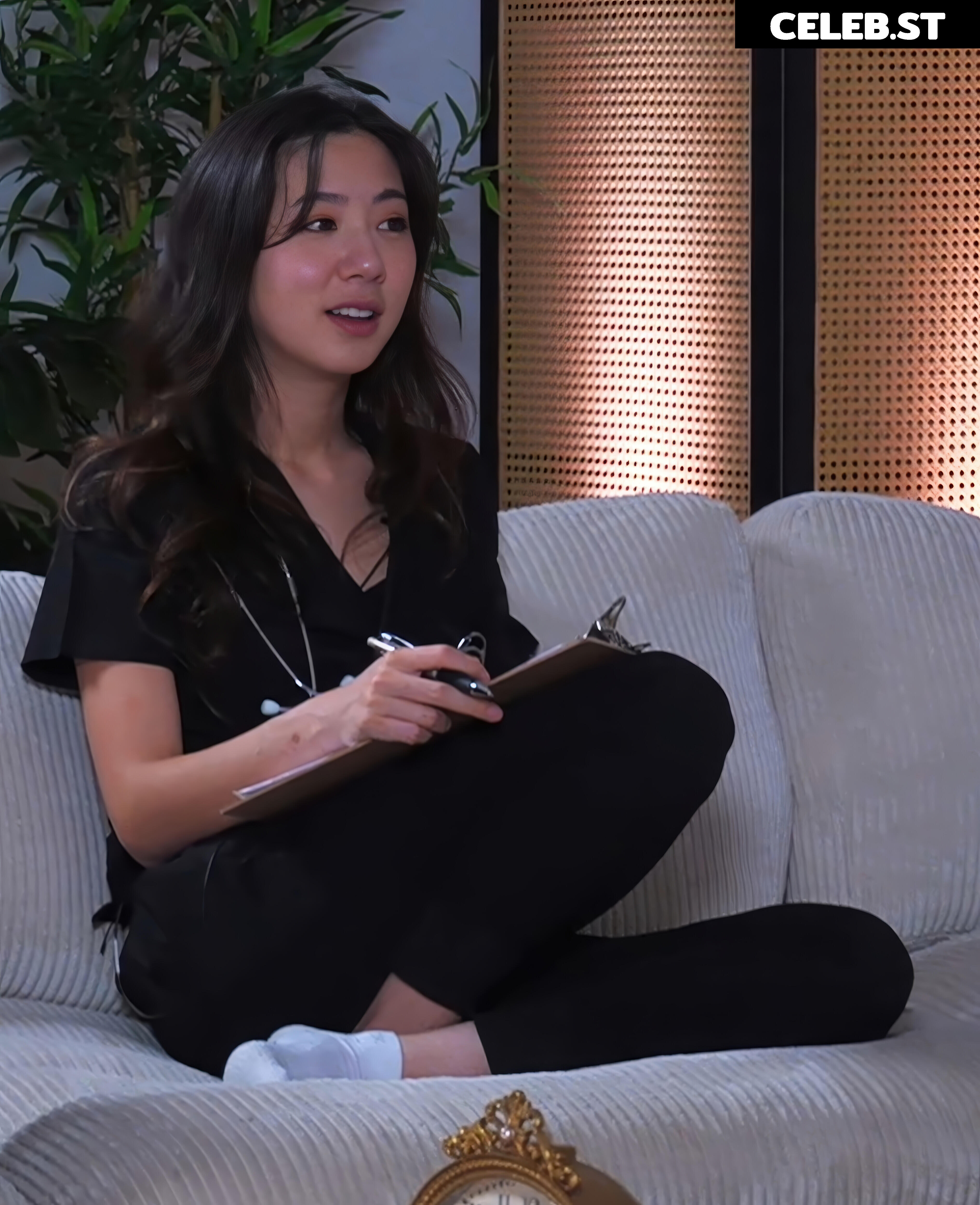Fuslie (Leslie) Image 24237149