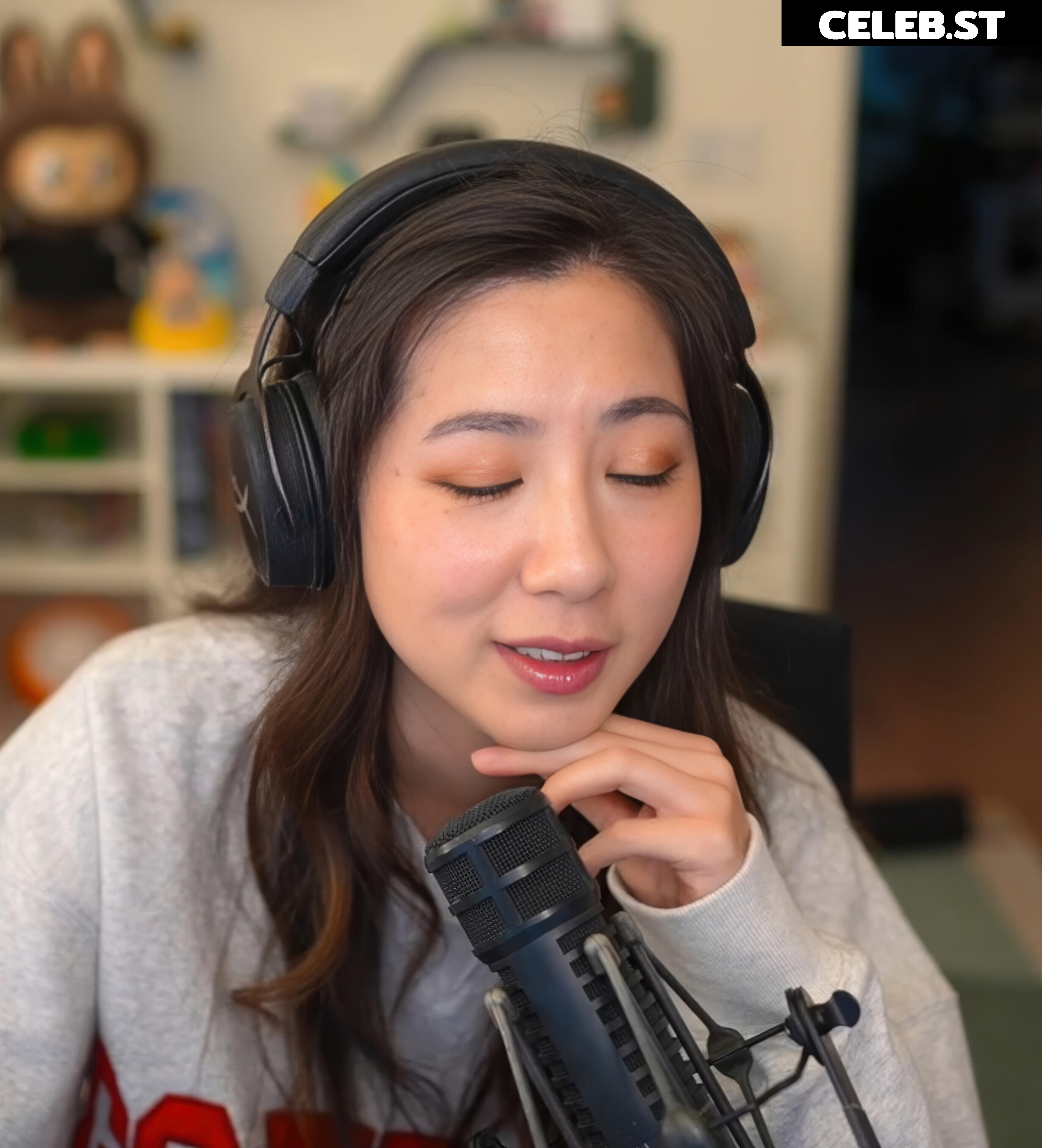 Fuslie (Leslie) Image 24237171