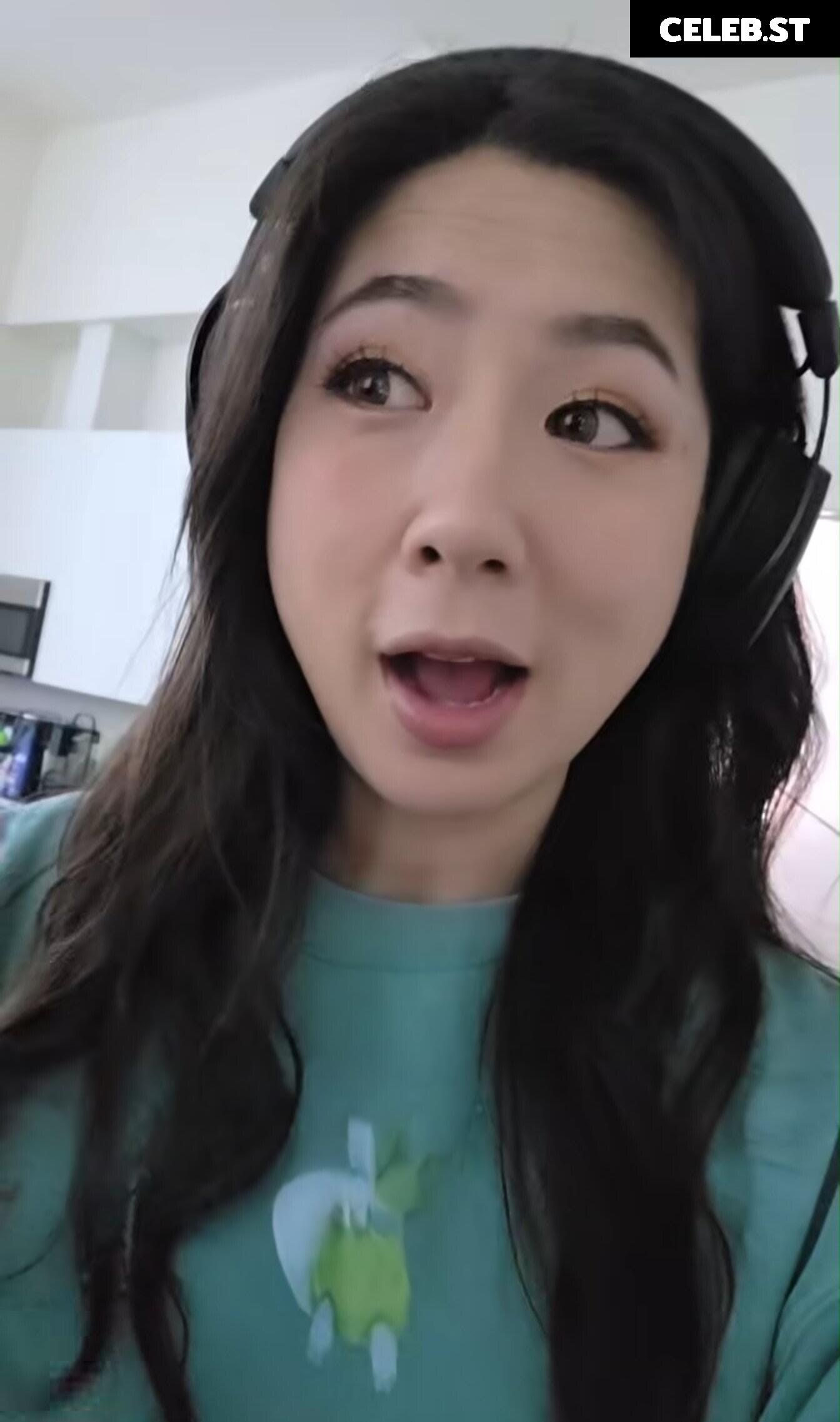 Fuslie (Leslie) Image 24237382